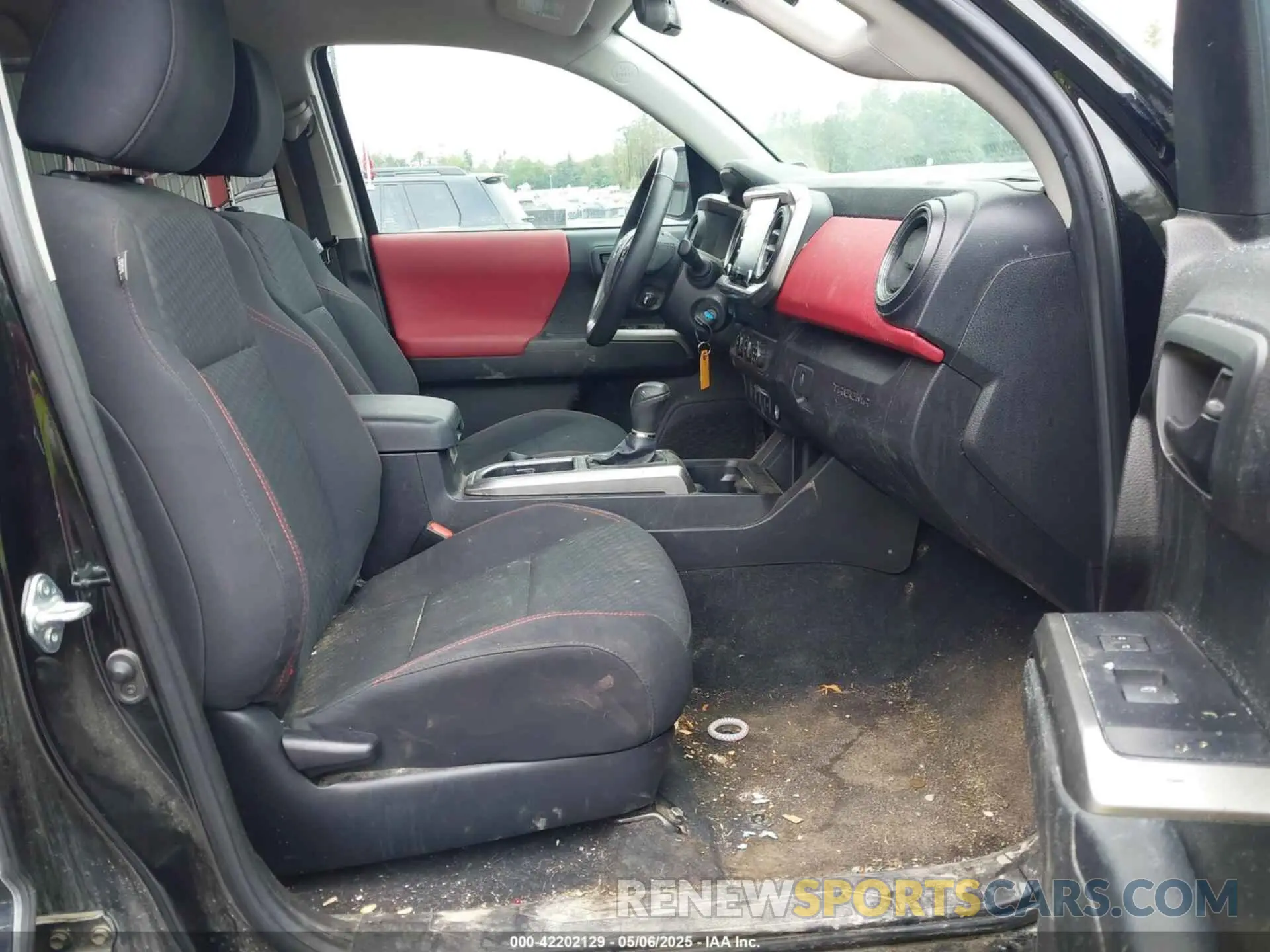 5 Фотография поврежденного автомобиля 3TYAX5GN6PT069611 TOYOTA TACOMA 2023