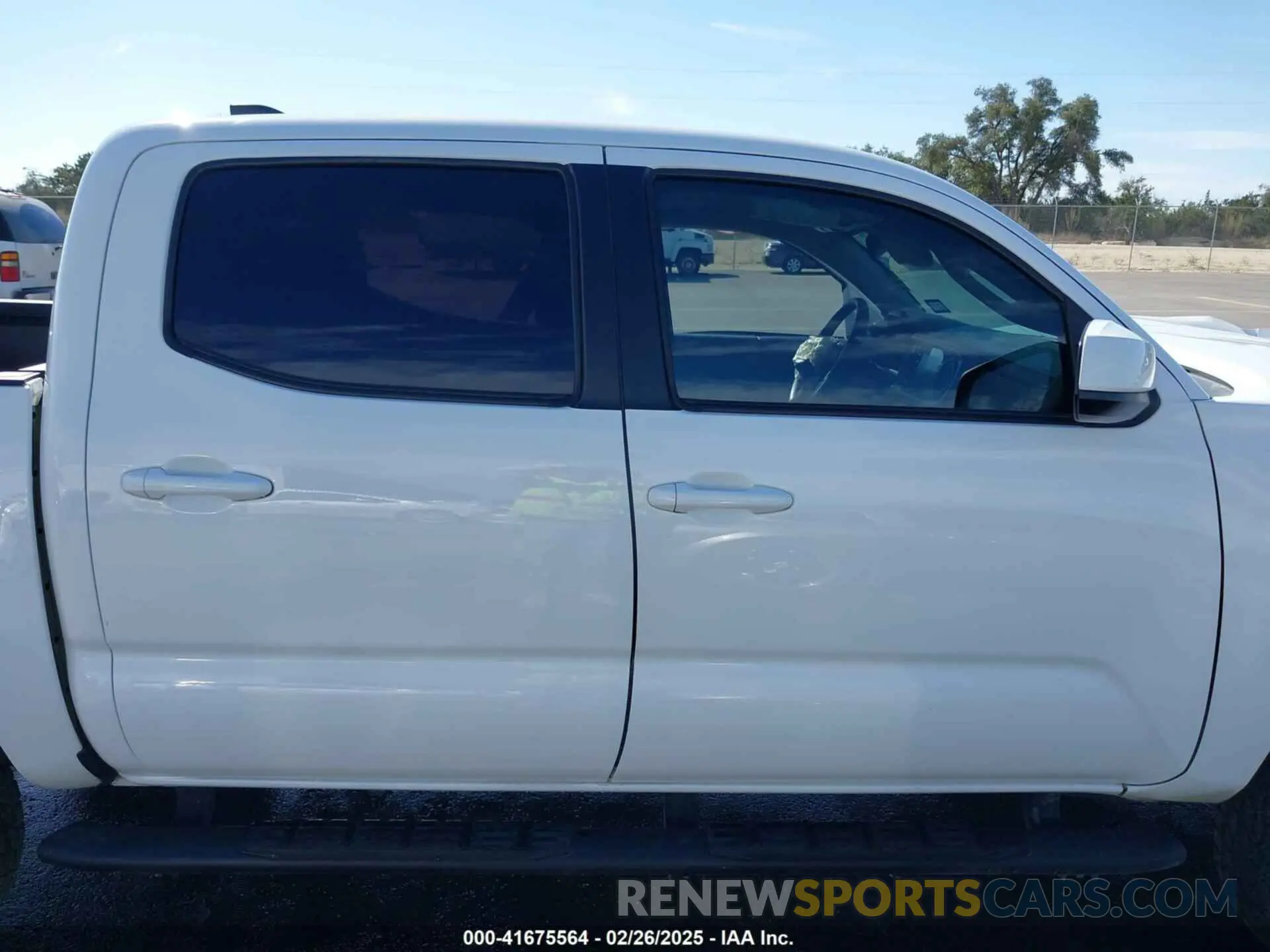 13 Фотография поврежденного автомобиля 3TYAX5GN6PT073481 TOYOTA TACOMA 2023