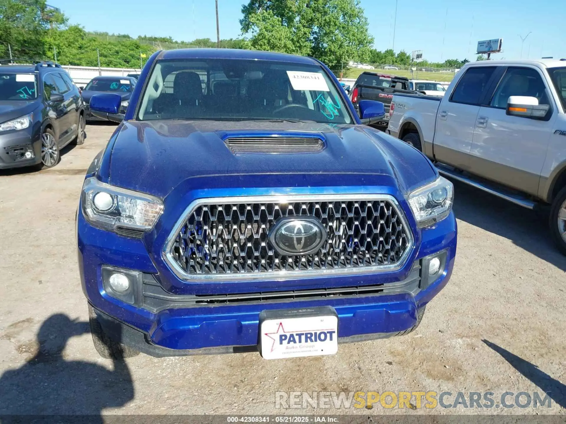 12 Фотография поврежденного автомобиля 3TYAX5GN6PT090409 TOYOTA TACOMA 2023