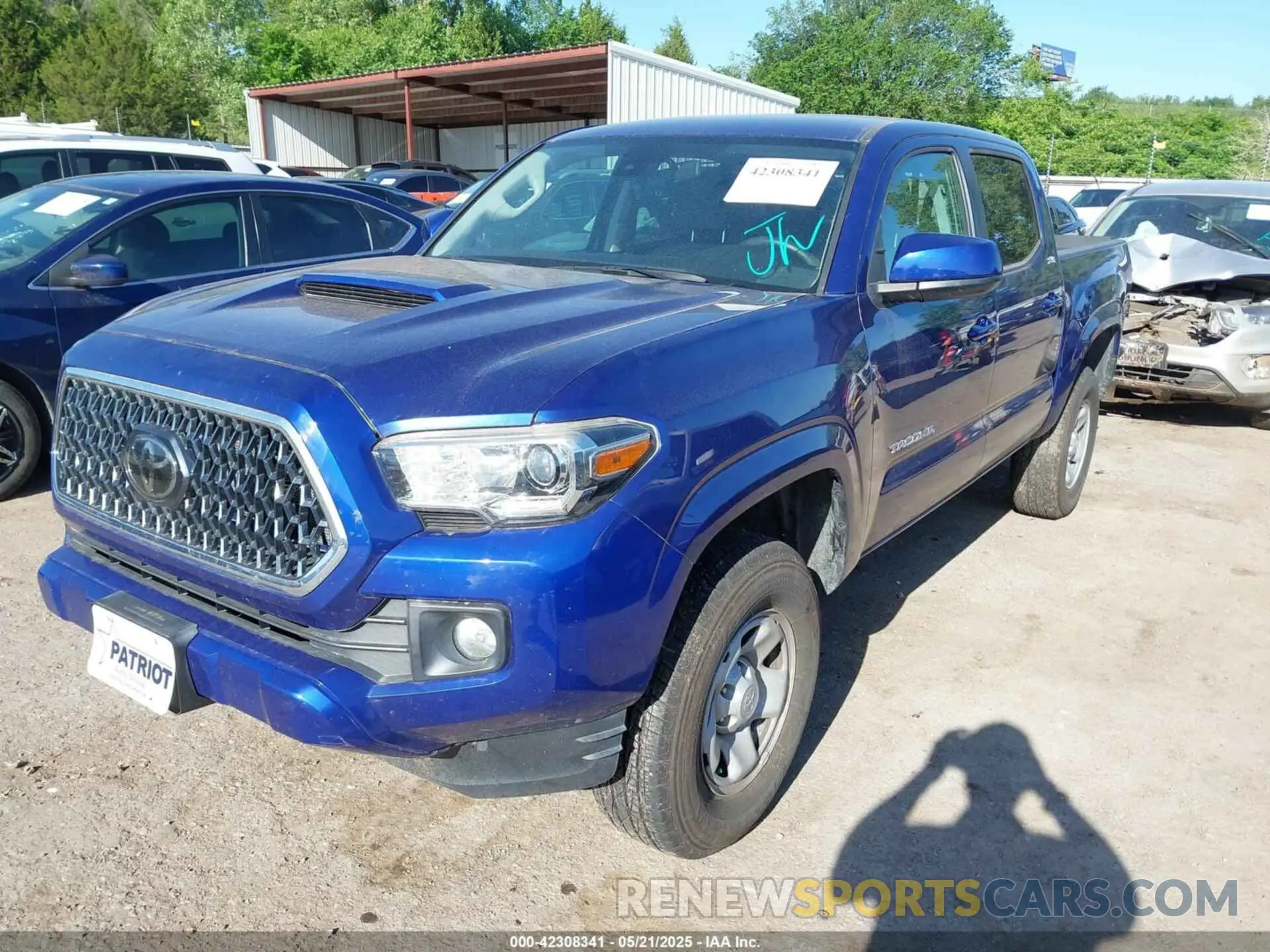 2 Фотография поврежденного автомобиля 3TYAX5GN6PT090409 TOYOTA TACOMA 2023