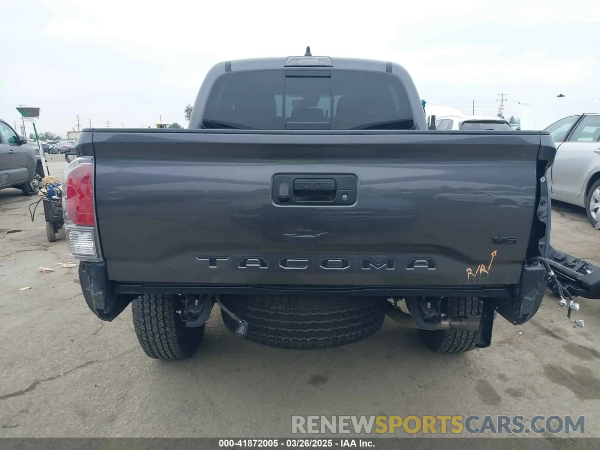 17 Фотография поврежденного автомобиля 3TYAZ5CN1PT041683 TOYOTA TACOMA 2023
