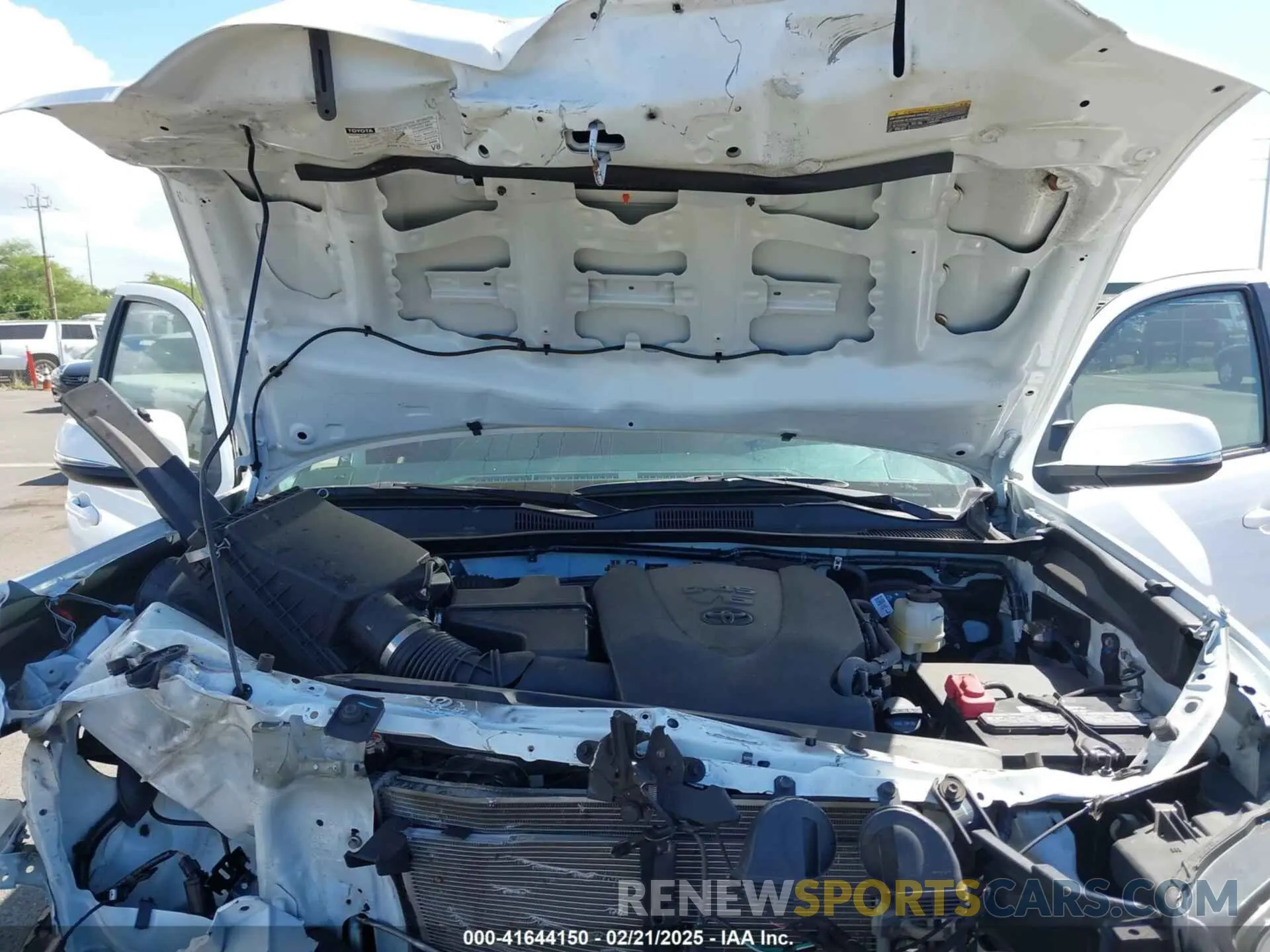 10 Фотография поврежденного автомобиля 3TYAZ5CN3PT026084 TOYOTA TACOMA 2023