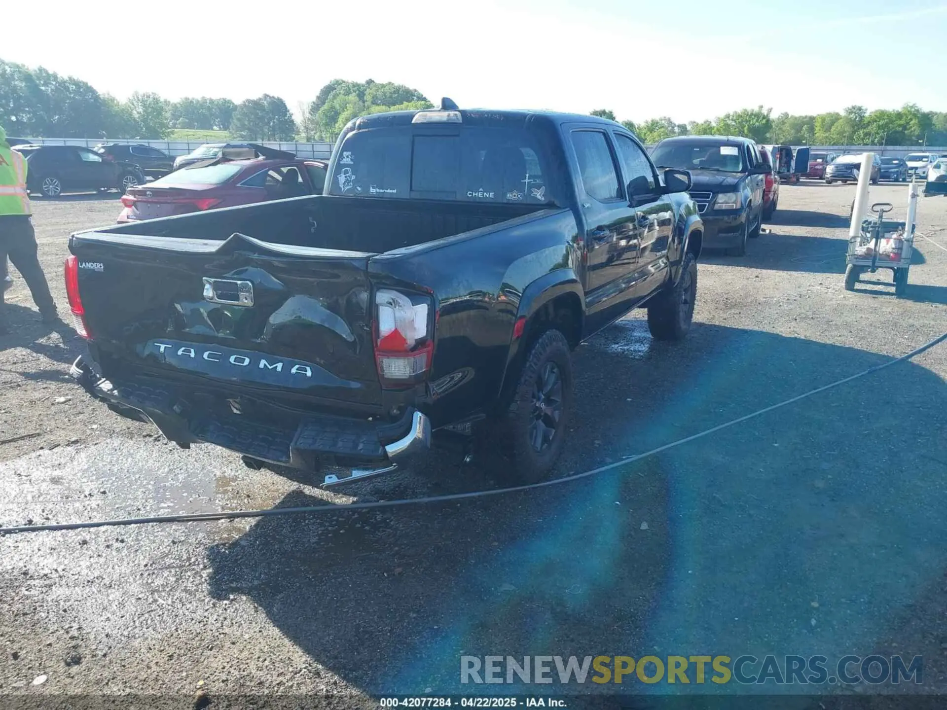 4 Photograph of a damaged car 3TYAZ5CN5PT036387 TOYOTA TACOMA 2023