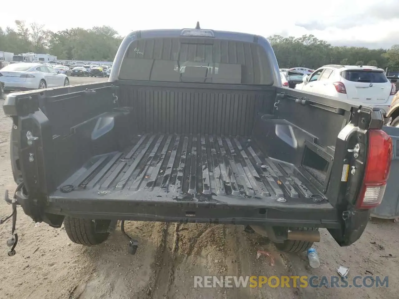 6 Photograph of a damaged car 3TYAZ5CN6PT037399 TOYOTA TACOMA 2023