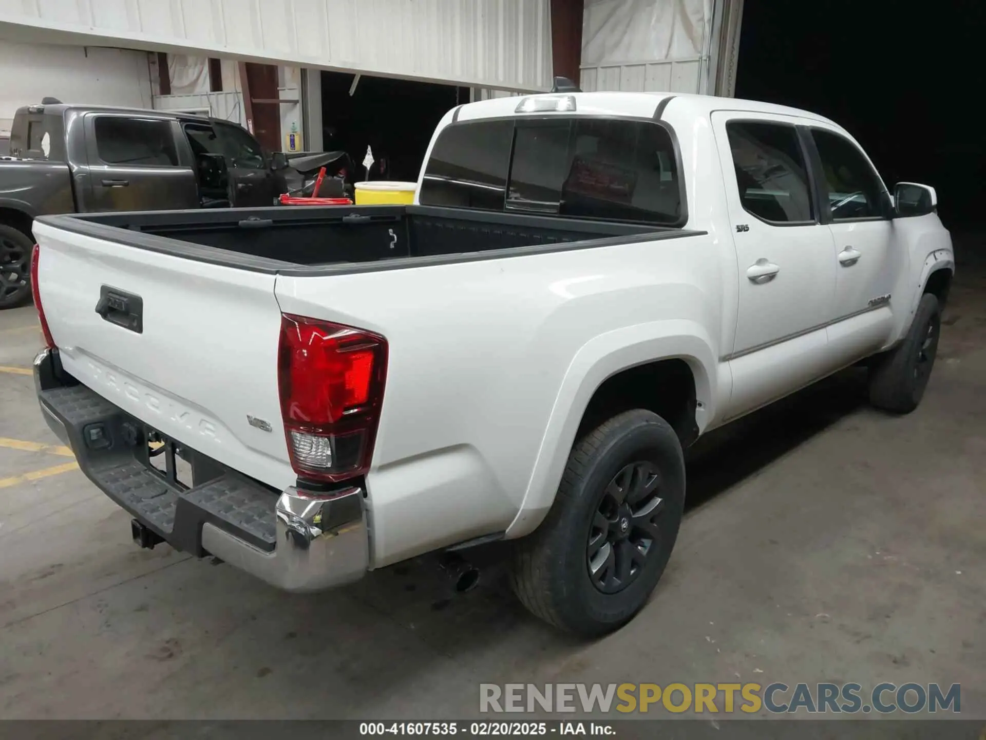 4 Photograph of a damaged car 3TYAZ5CN9PT030723 TOYOTA TACOMA 2023