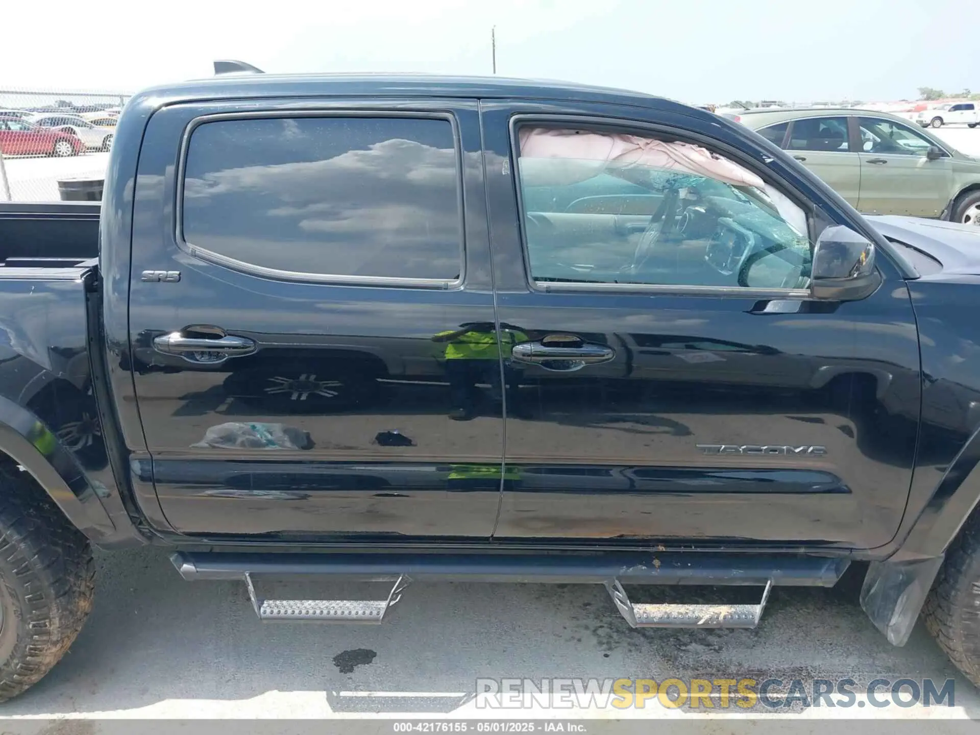 13 Photograph of a damaged car 3TYAZ5CNXPT030570 TOYOTA TACOMA 2023