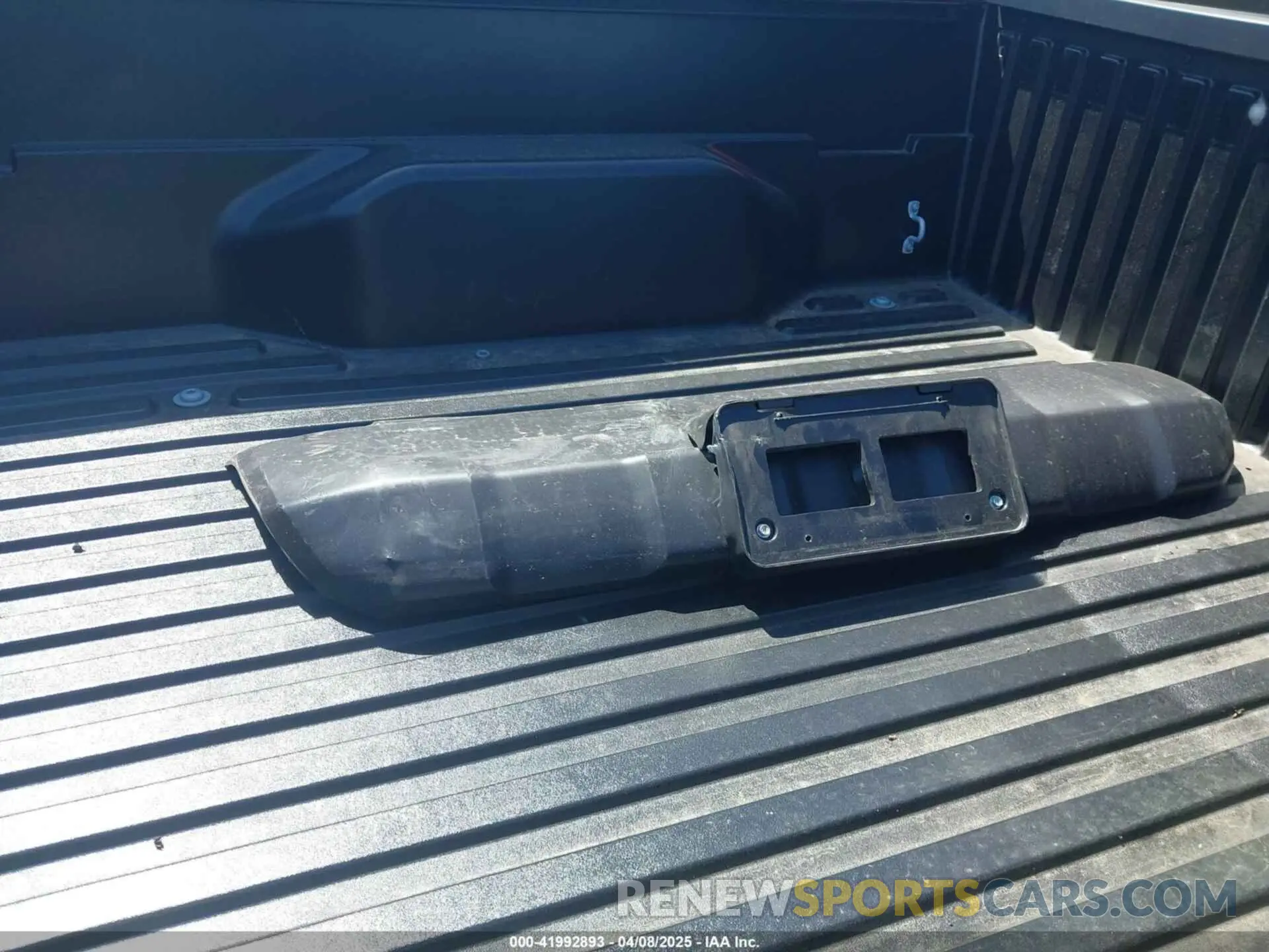 12 Фотография поврежденного автомобиля 3TYBZ5DN5PT003313 TOYOTA TACOMA 2023