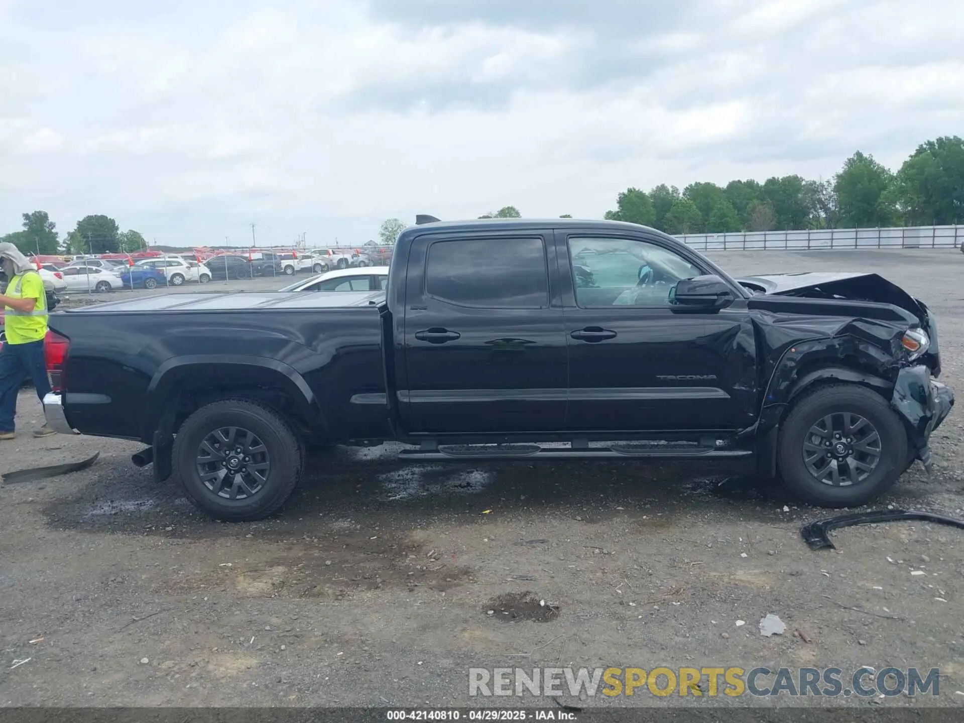 13 Photograph of a damaged car 3TYBZ5DN9PT002746 TOYOTA TACOMA 2023