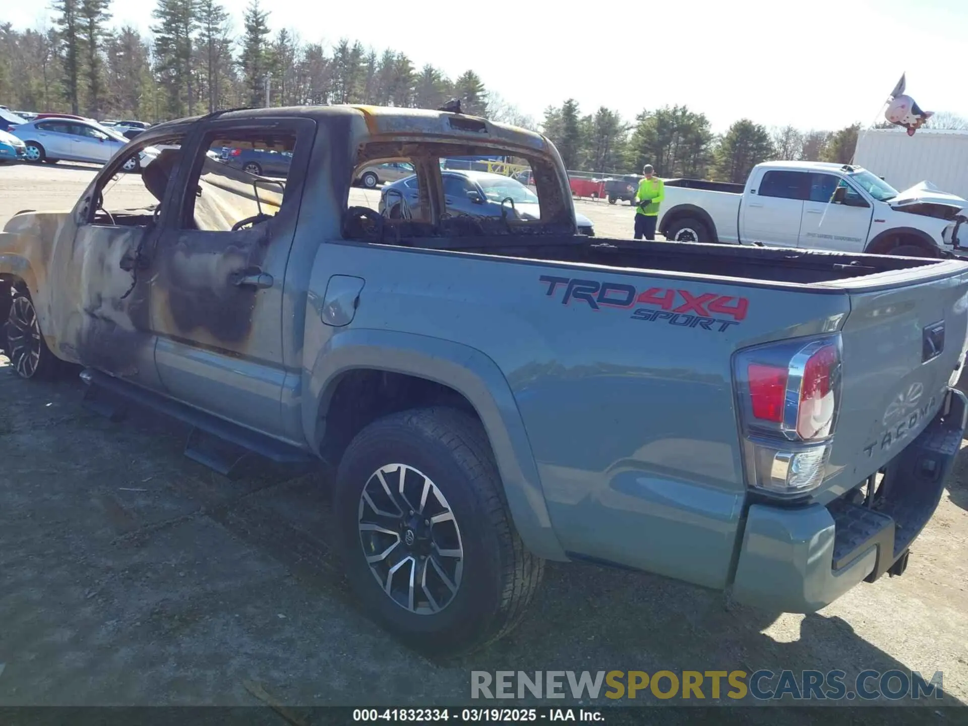 15 Photograph of a damaged car 3TYCZ5AN2PT132764 TOYOTA TACOMA 2023