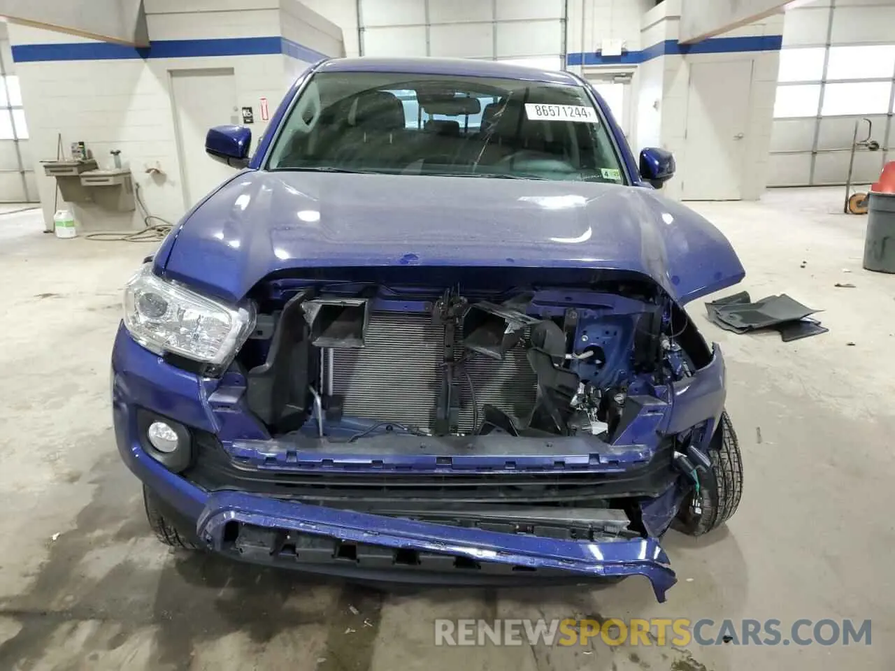 5 Photograph of a damaged car 3TYCZ5AN2PT135891 TOYOTA TACOMA 2023
