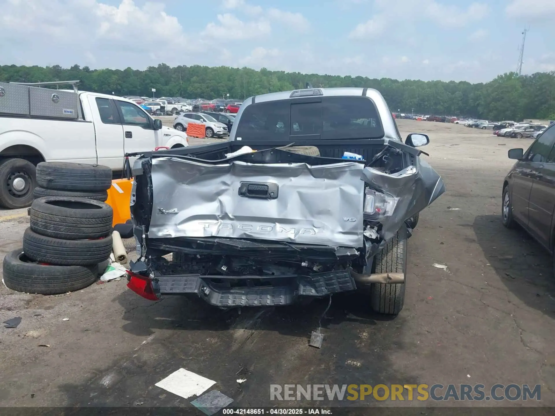 15 Photograph of a damaged car 3TYCZ5AN2PT176554 TOYOTA TACOMA 2023