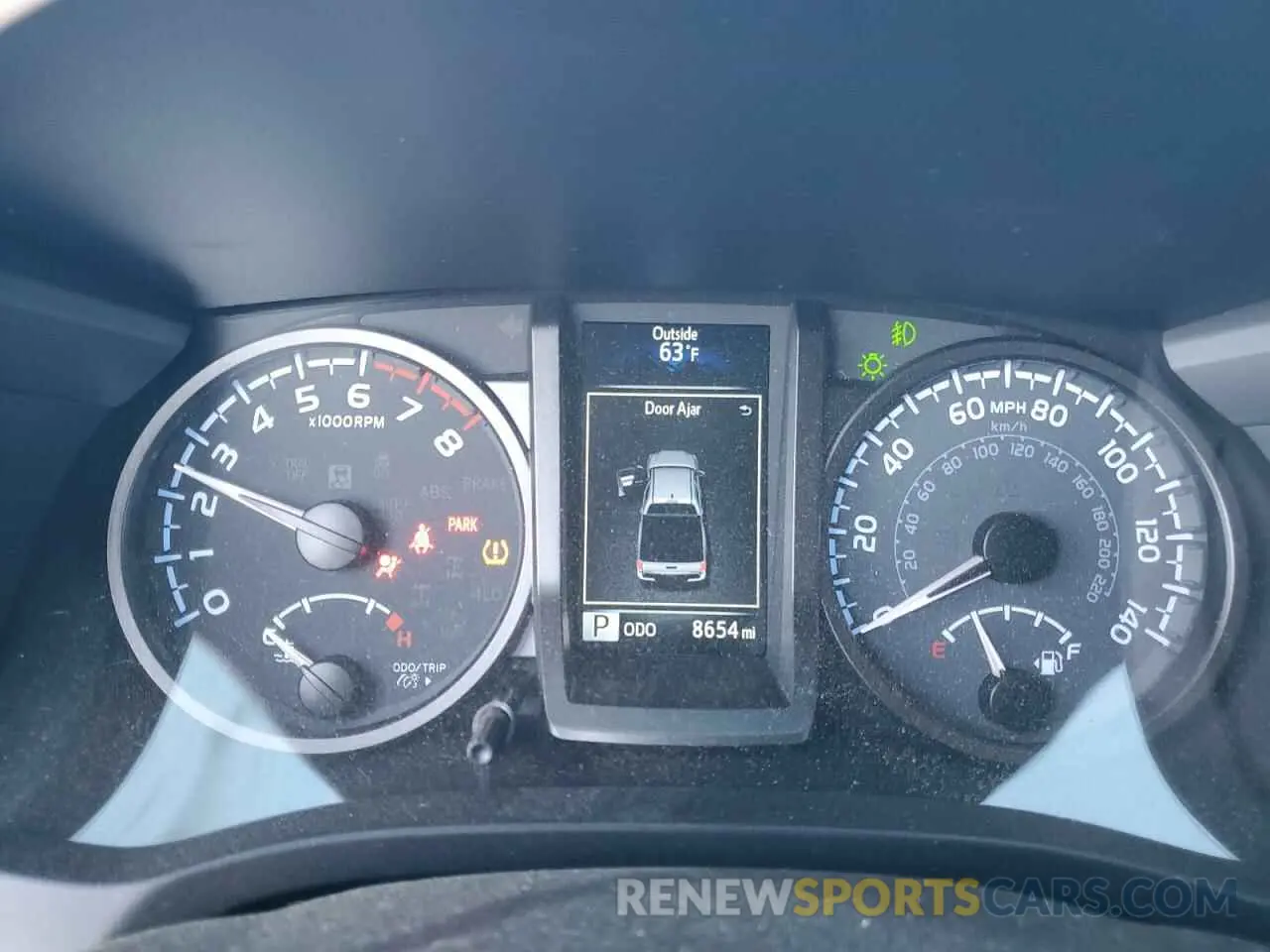 9 Фотография поврежденного автомобиля 3TYCZ5AN3PT174828 TOYOTA TACOMA 2023