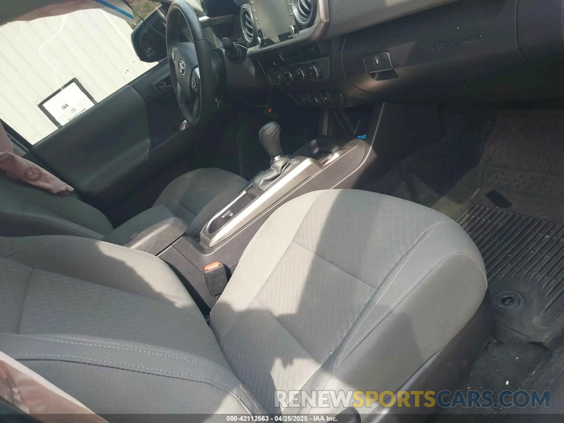 5 Фотография поврежденного автомобиля 3TYCZ5AN4PT136492 TOYOTA TACOMA 2023