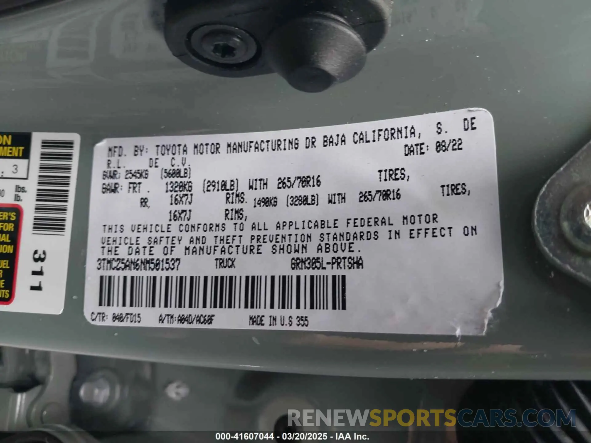 9 Photograph of a damaged car 3TYCZ5AN5PT133388 TOYOTA TACOMA 2023