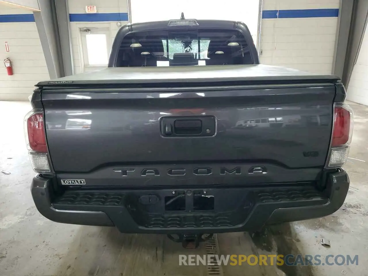 6 Photograph of a damaged car 3TYCZ5AN5PT144715 TOYOTA TACOMA 2023