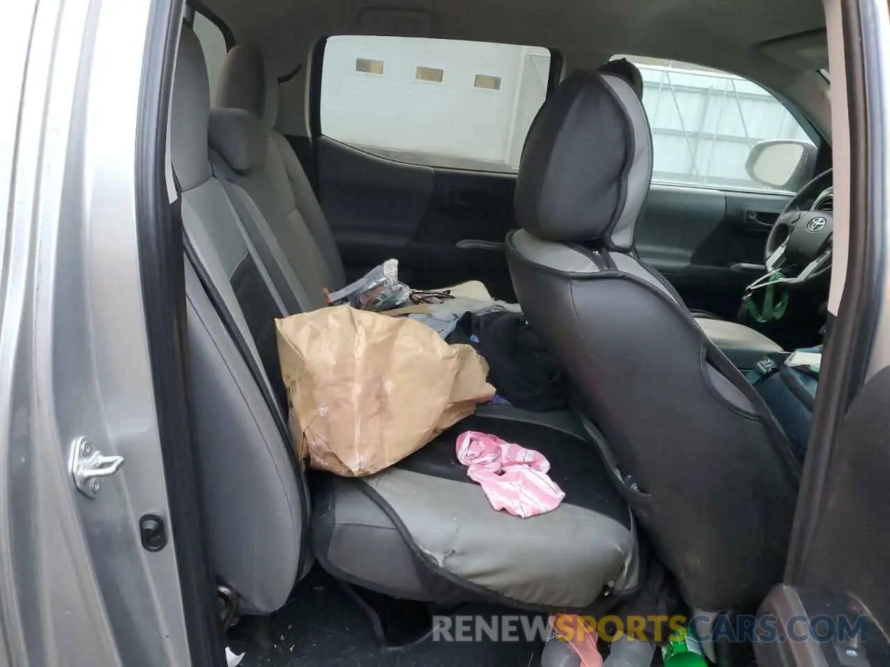 10 Фотография поврежденного автомобиля 3TYCZ5AN5PT145671 TOYOTA TACOMA 2023