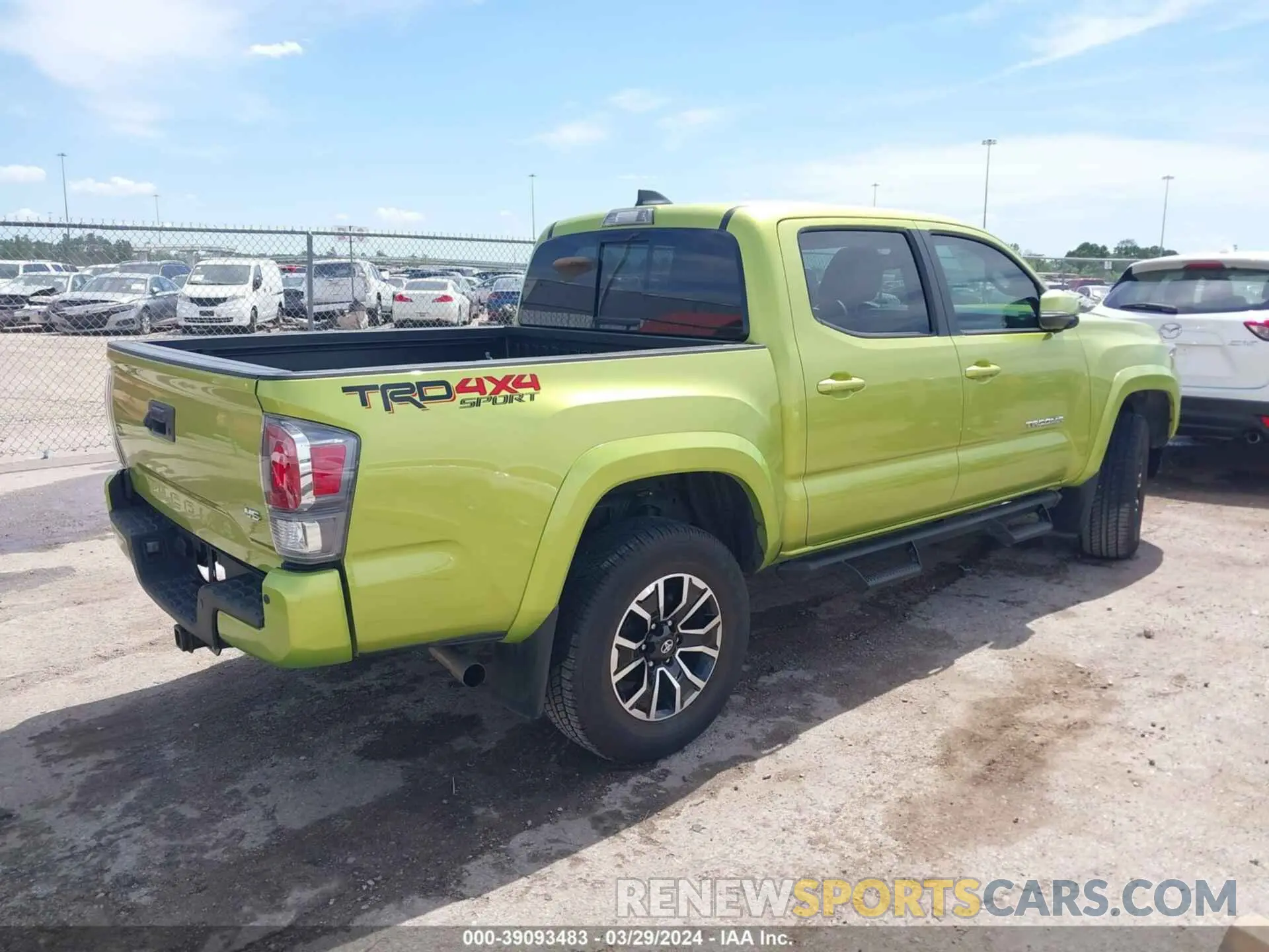 4 Фотография поврежденного автомобиля 3TYCZ5AN5PT166455 TOYOTA TACOMA 2023