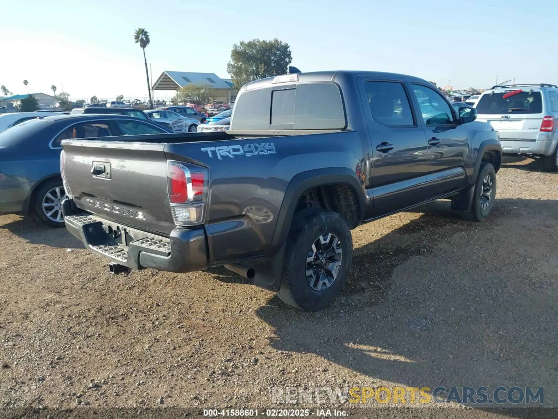 4 Photograph of a damaged car 3TYCZ5AN5PT174264 TOYOTA TACOMA 2023
