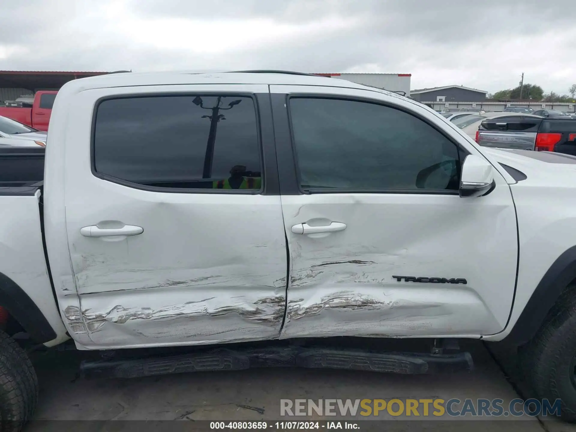 13 Photograph of a damaged car 3TYCZ5AN6PT119371 TOYOTA TACOMA 2023