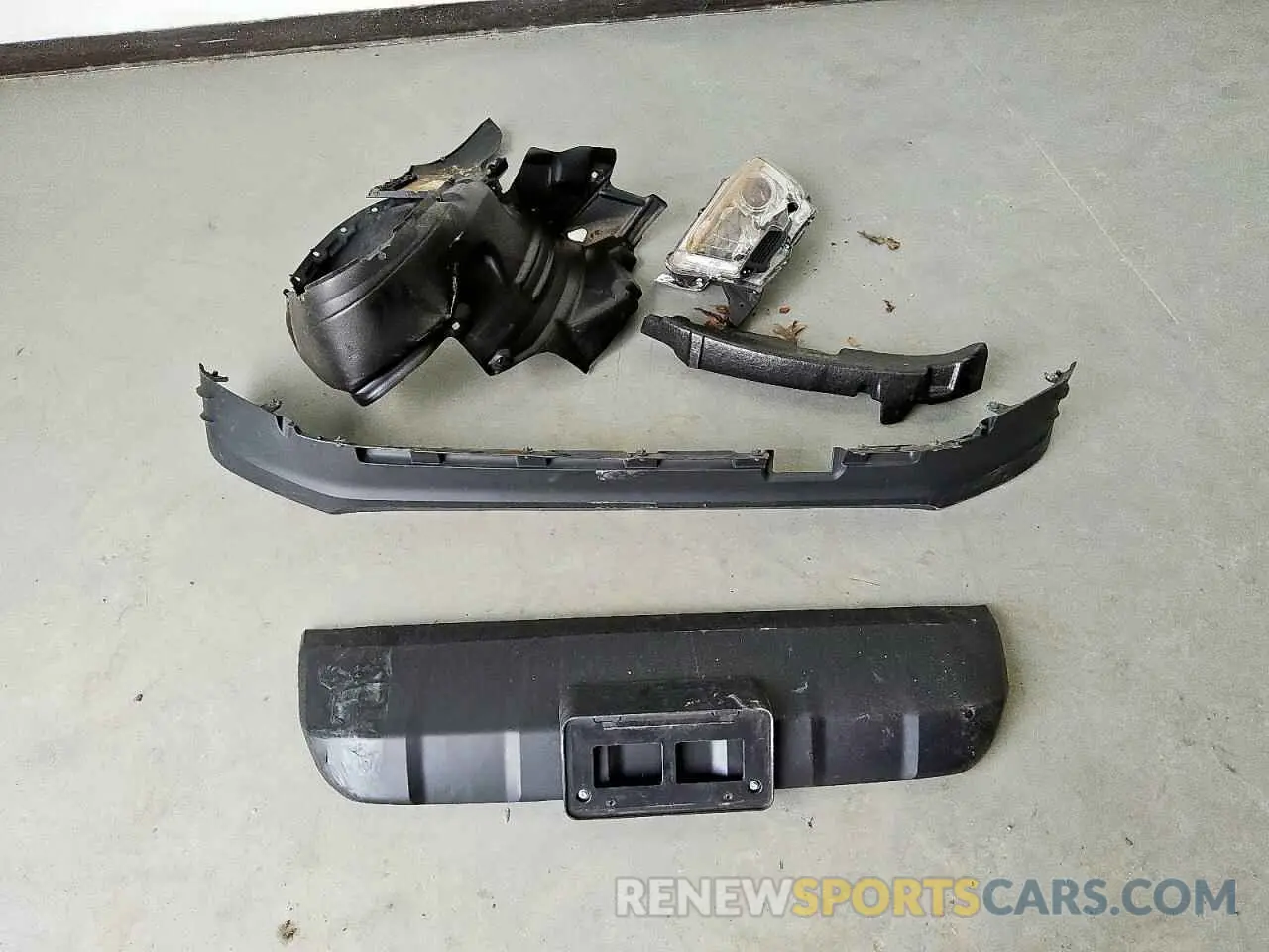12 Photograph of a damaged car 3TYCZ5AN6PT147154 TOYOTA TACOMA 2023
