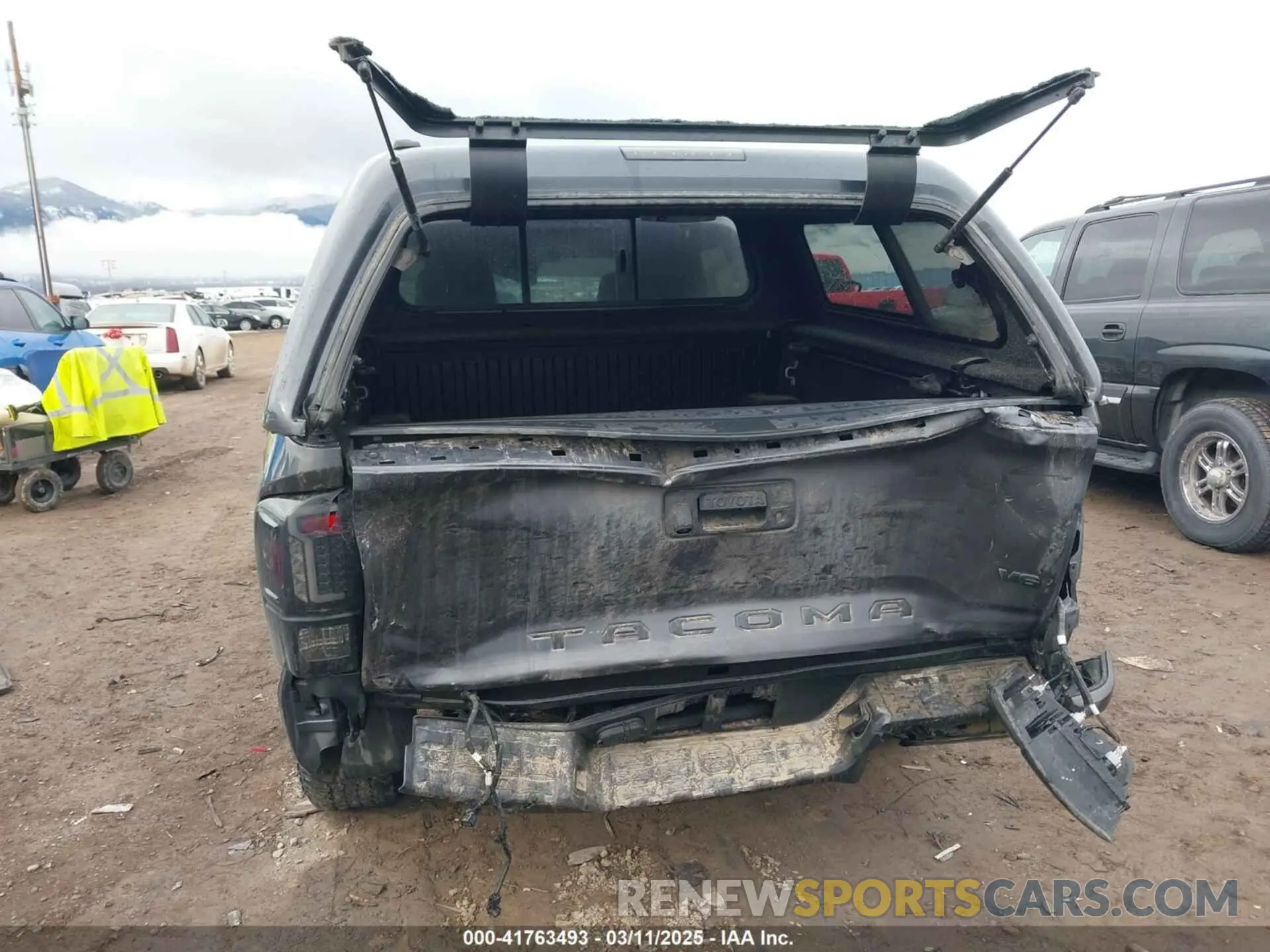 6 Фотография поврежденного автомобиля 3TYCZ5AN7PT161385 TOYOTA TACOMA 2023