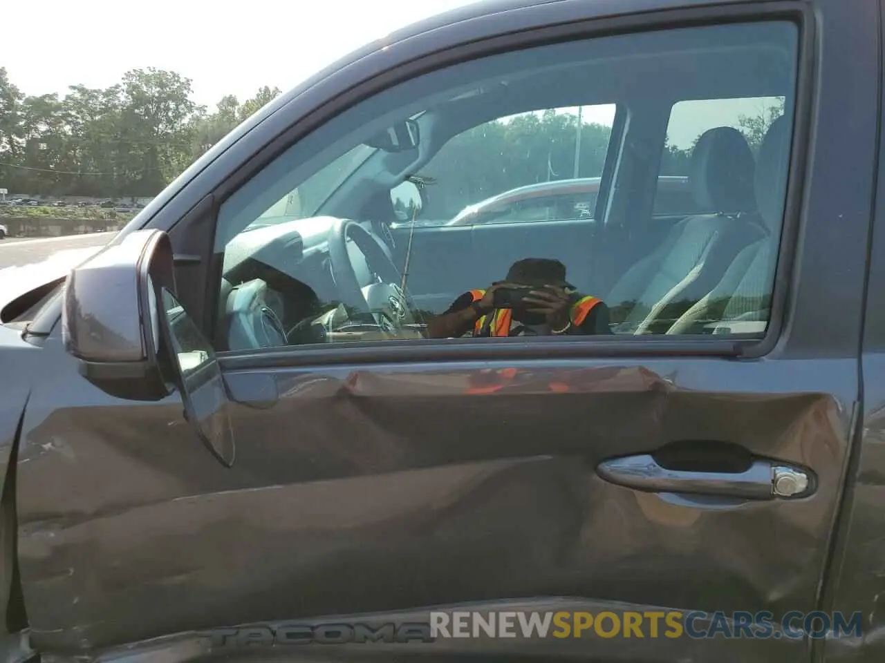 7 Photograph of a damaged car 3TYCZ5AN8PT157426 TOYOTA TACOMA 2023