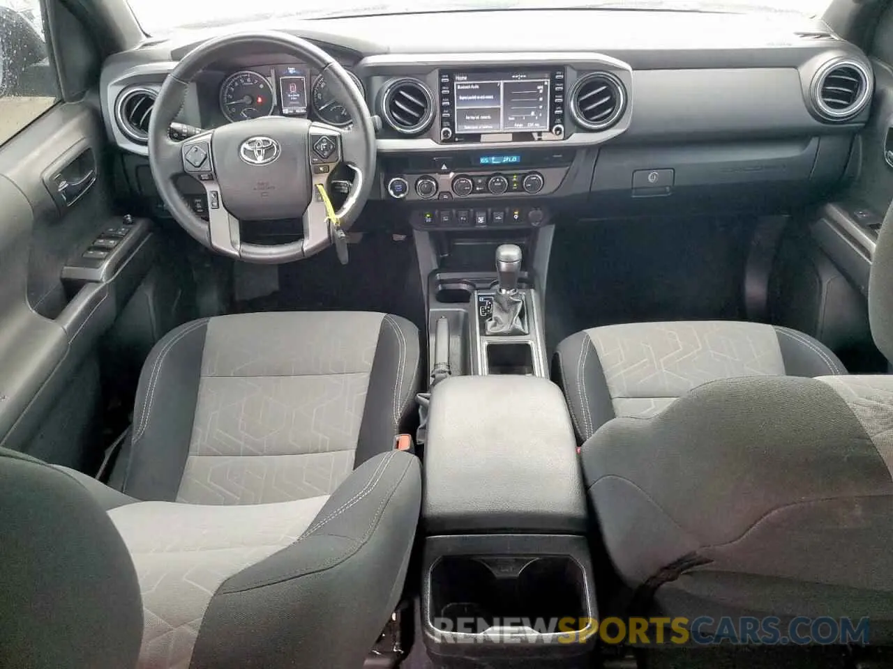 8 Фотография поврежденного автомобиля 3TYCZ5AN8PT165641 TOYOTA TACOMA 2023