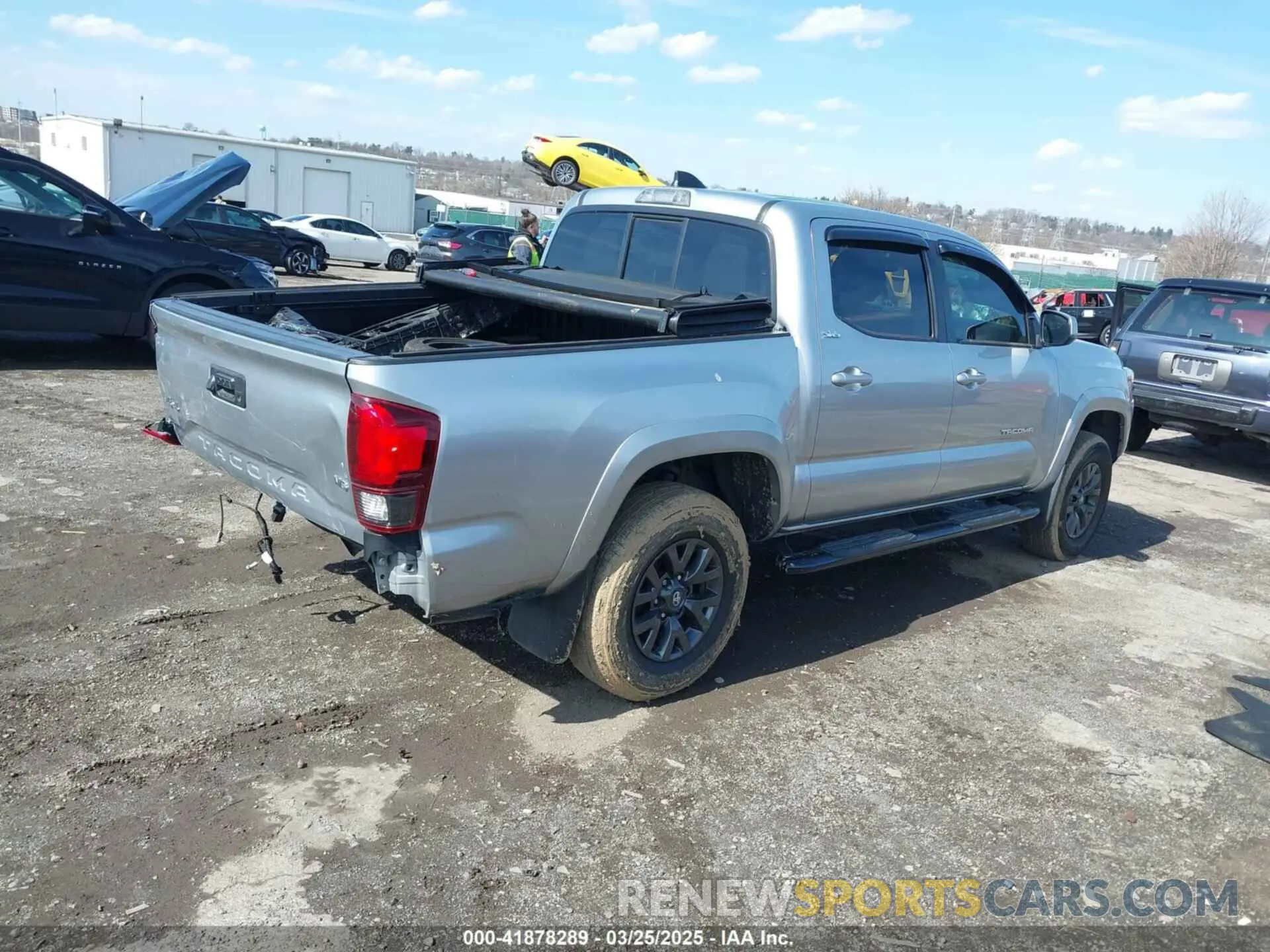 4 Photograph of a damaged car 3TYCZ5ANXPT141762 TOYOTA TACOMA 2023