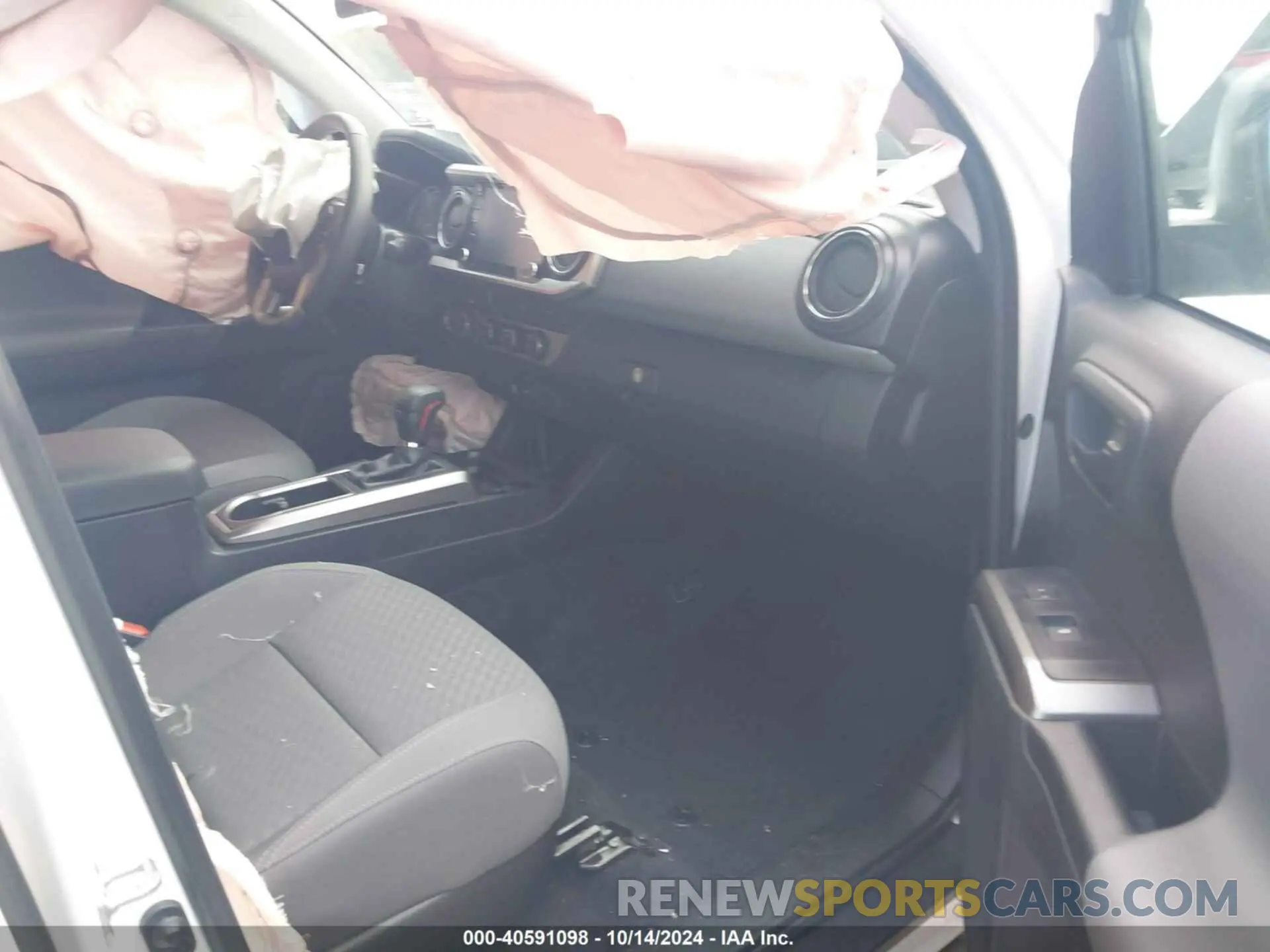 5 Photograph of a damaged car 3TYCZ5ANXPT163874 TOYOTA TACOMA 2023