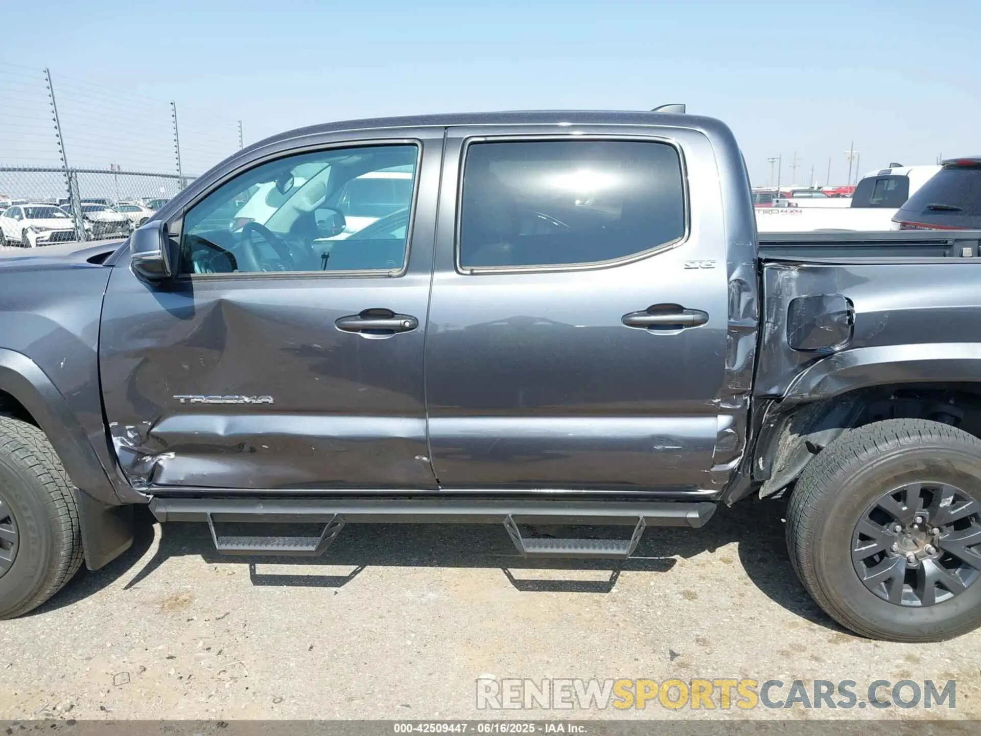 12 Фотография поврежденного автомобиля 3TYCZ5ANXPT165964 TOYOTA TACOMA 2023