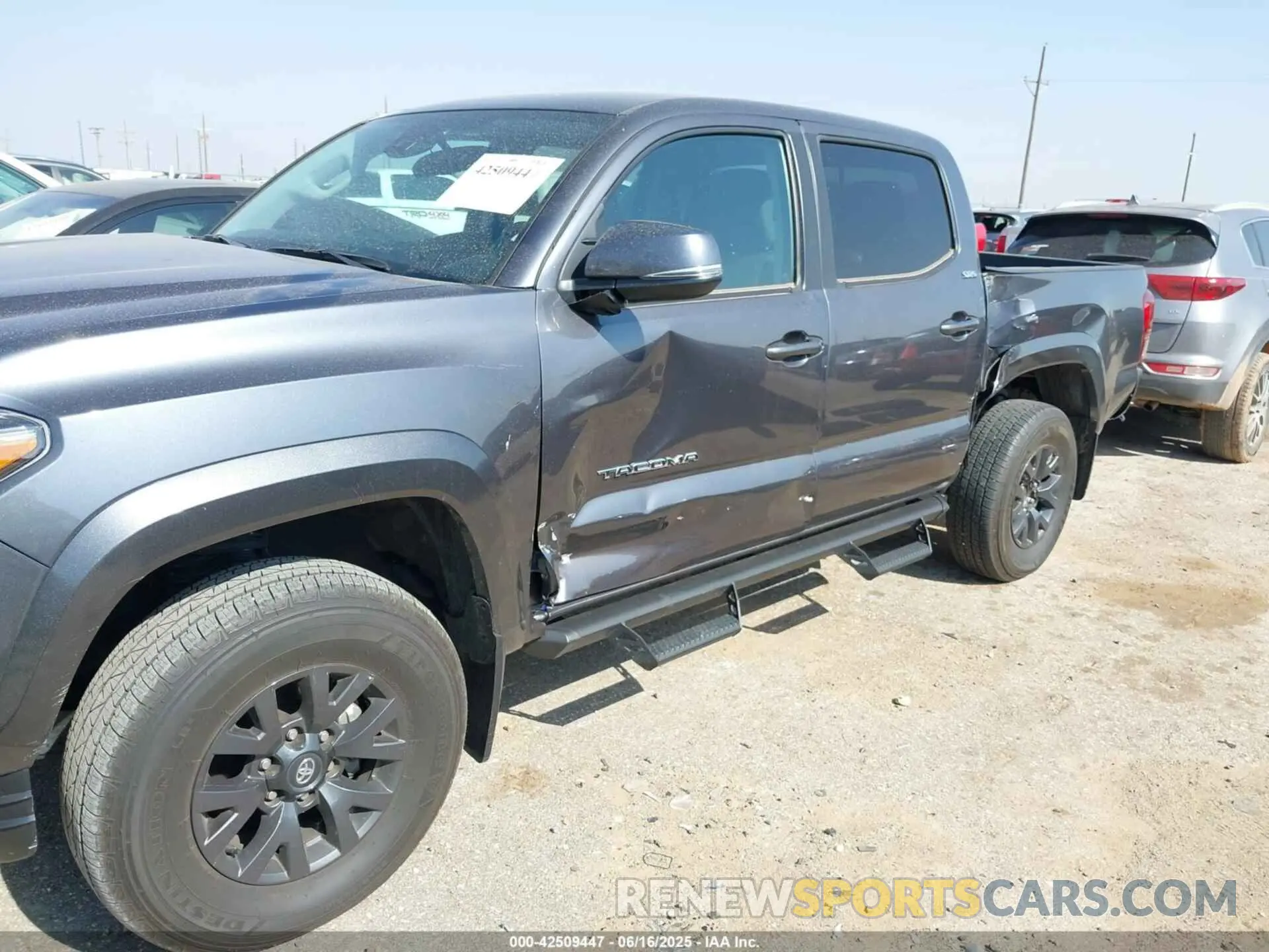 6 Фотография поврежденного автомобиля 3TYCZ5ANXPT165964 TOYOTA TACOMA 2023