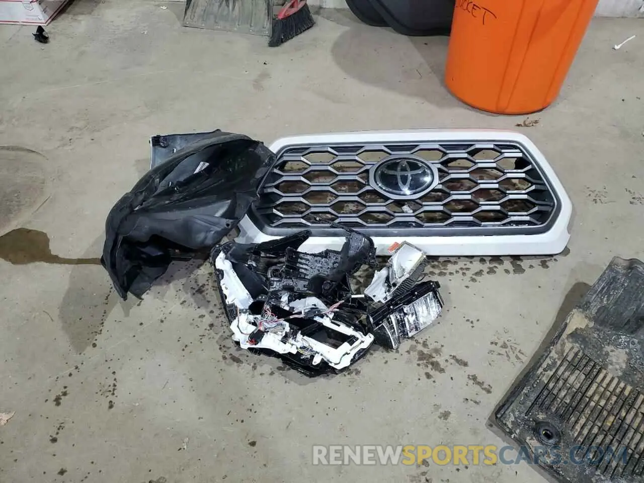 12 Photograph of a damaged car 3TYDZ5BN0PT029779 TOYOTA TACOMA 2023