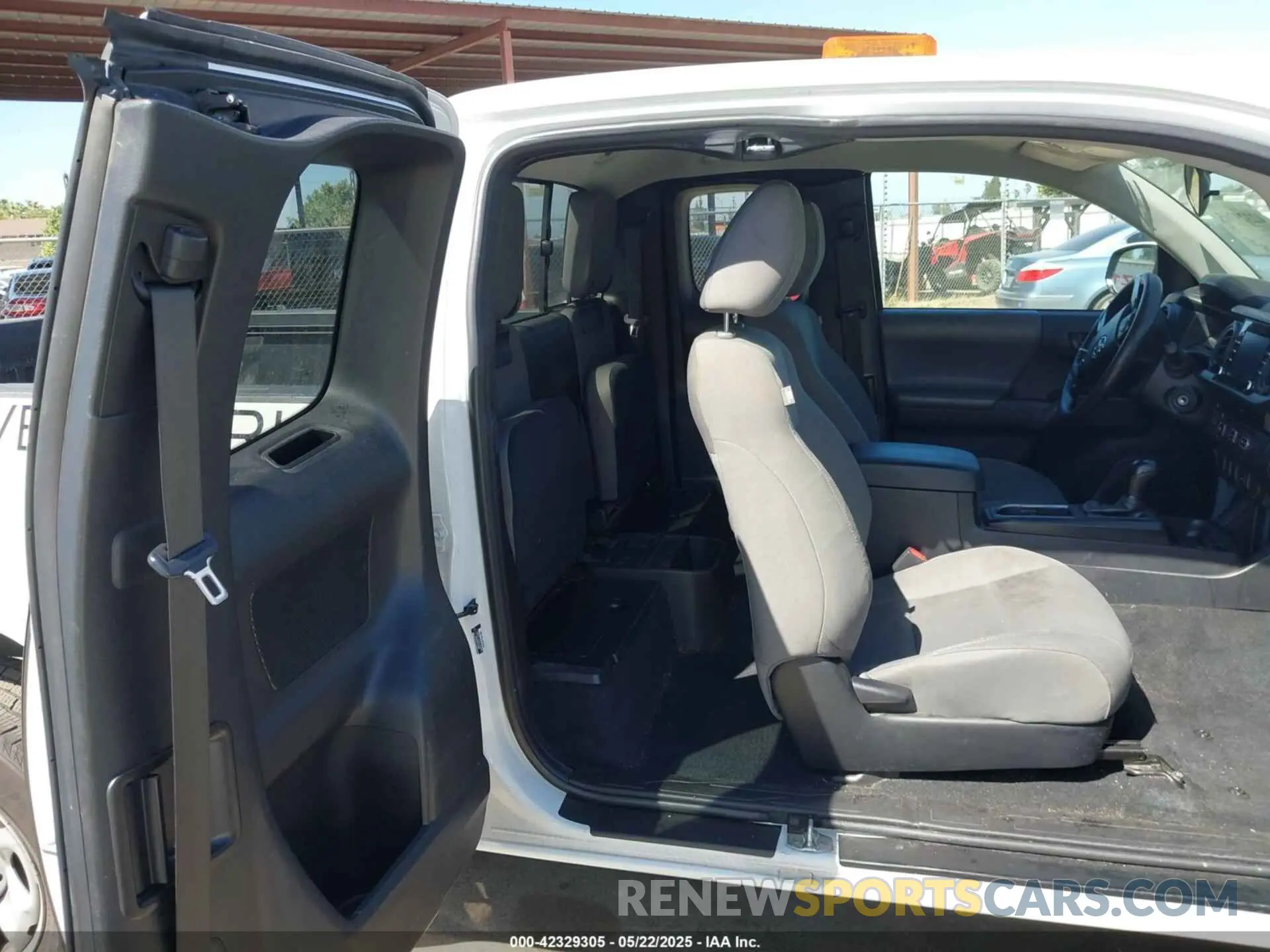 8 Фотография поврежденного автомобиля 3TYRX5GN0PT090182 TOYOTA TACOMA 2023