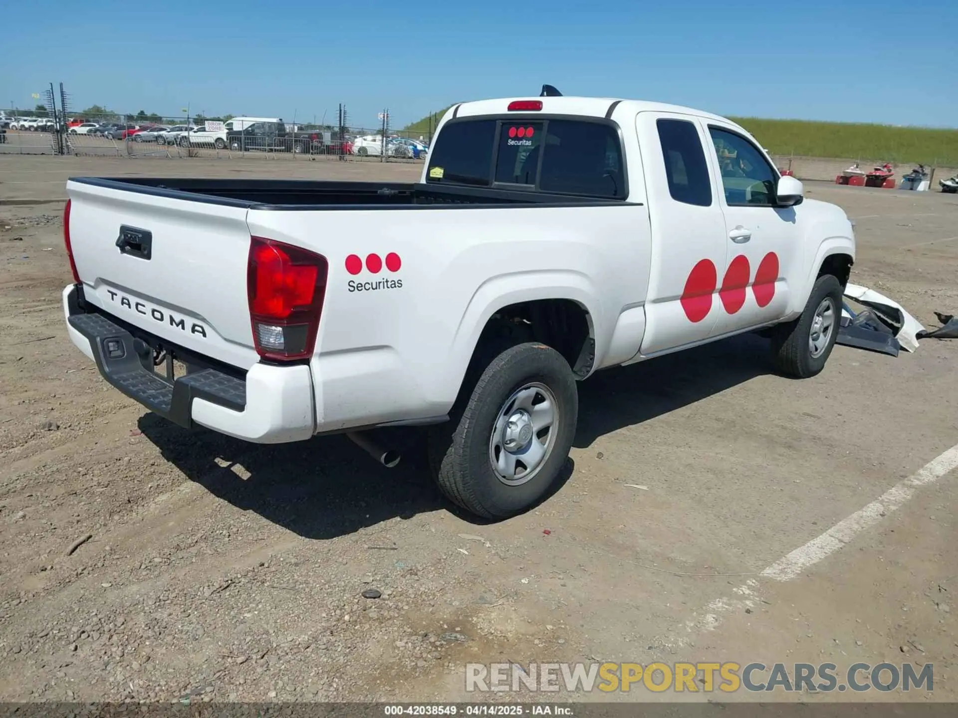 4 Фотография поврежденного автомобиля 3TYRX5GN5PT069280 TOYOTA TACOMA 2023