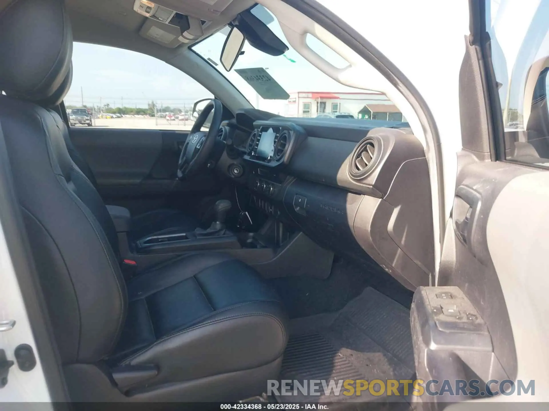 5 Photograph of a damaged car 3TYRZ5CN3PT027187 TOYOTA TACOMA 2023