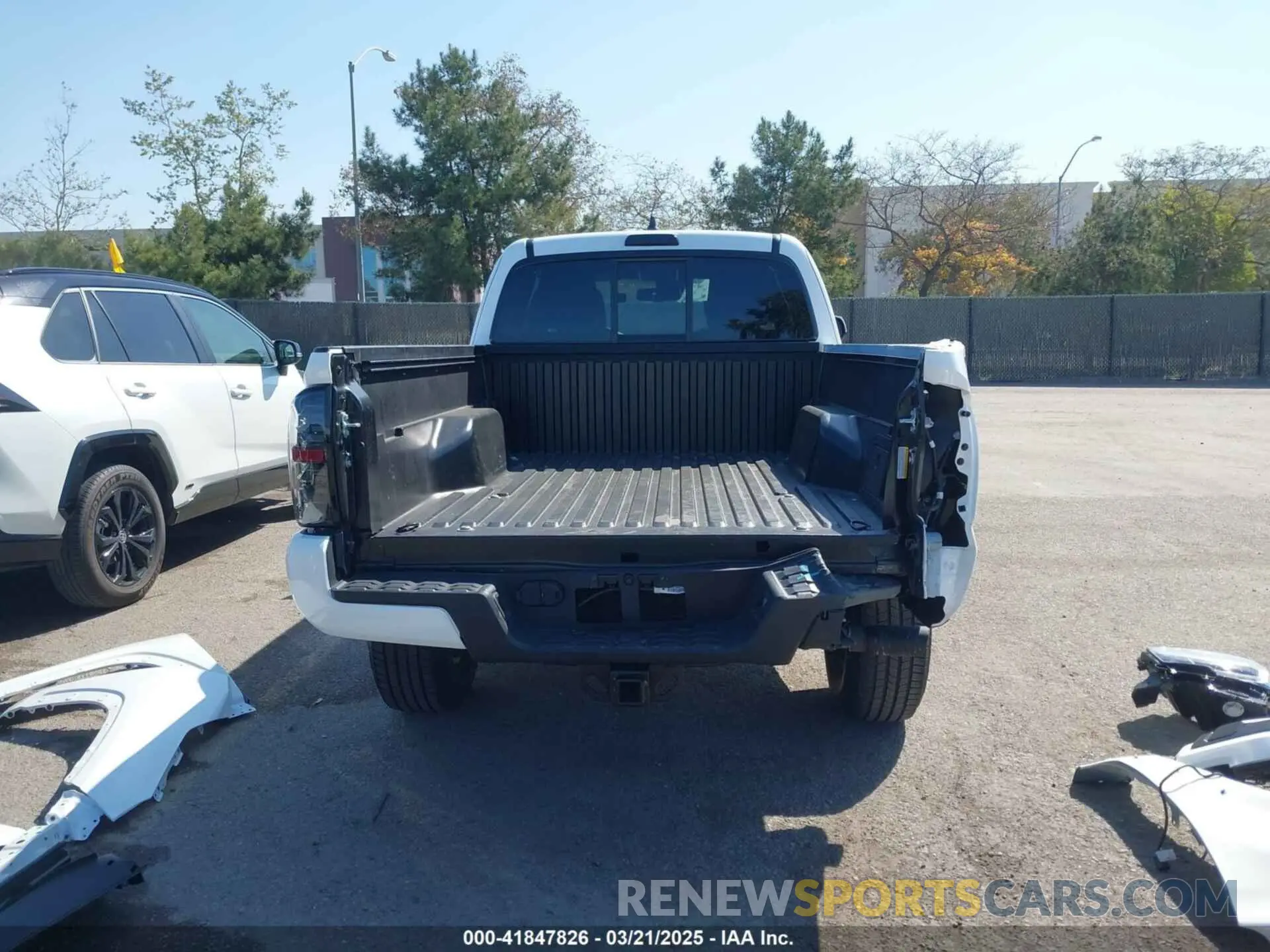 17 Фотография поврежденного автомобиля 3TYSZ5AN3PT123017 TOYOTA TACOMA 2023