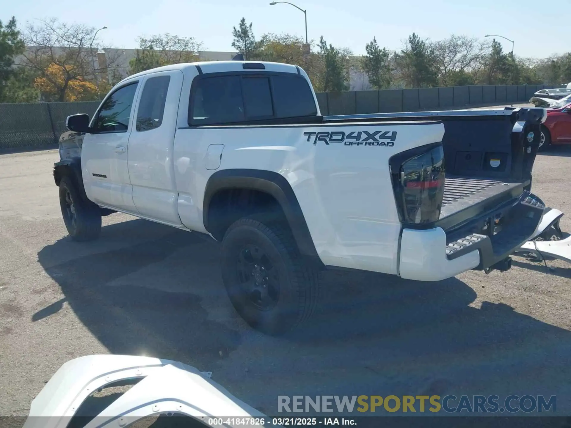 3 Фотография поврежденного автомобиля 3TYSZ5AN3PT123017 TOYOTA TACOMA 2023