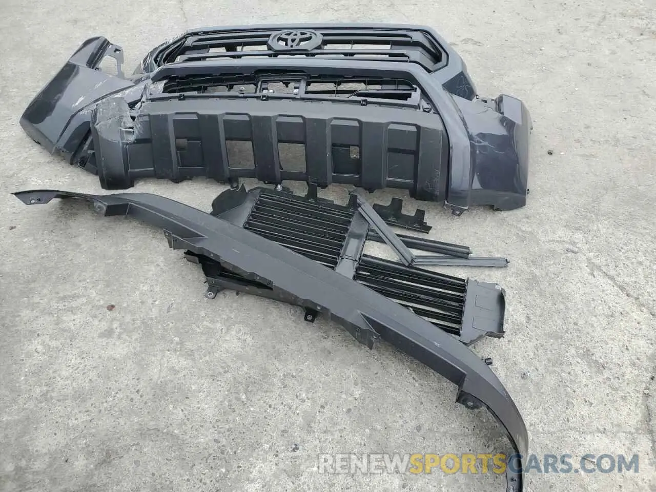 14 Фотография поврежденного автомобиля 3TMKB5FN1RM021257 TOYOTA TACOMA 2024