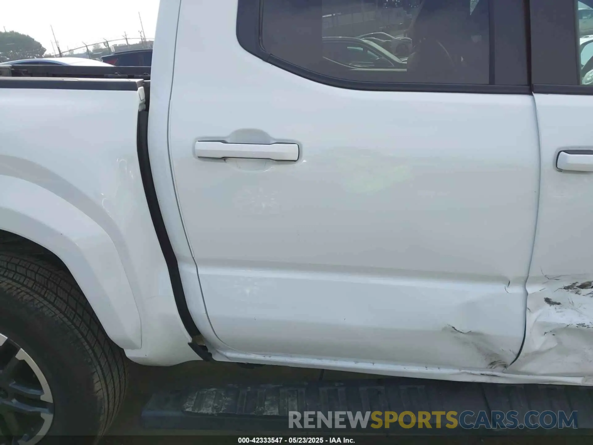 17 Фотография поврежденного автомобиля 3TMKB5FN3RM005643 TOYOTA TACOMA 2024