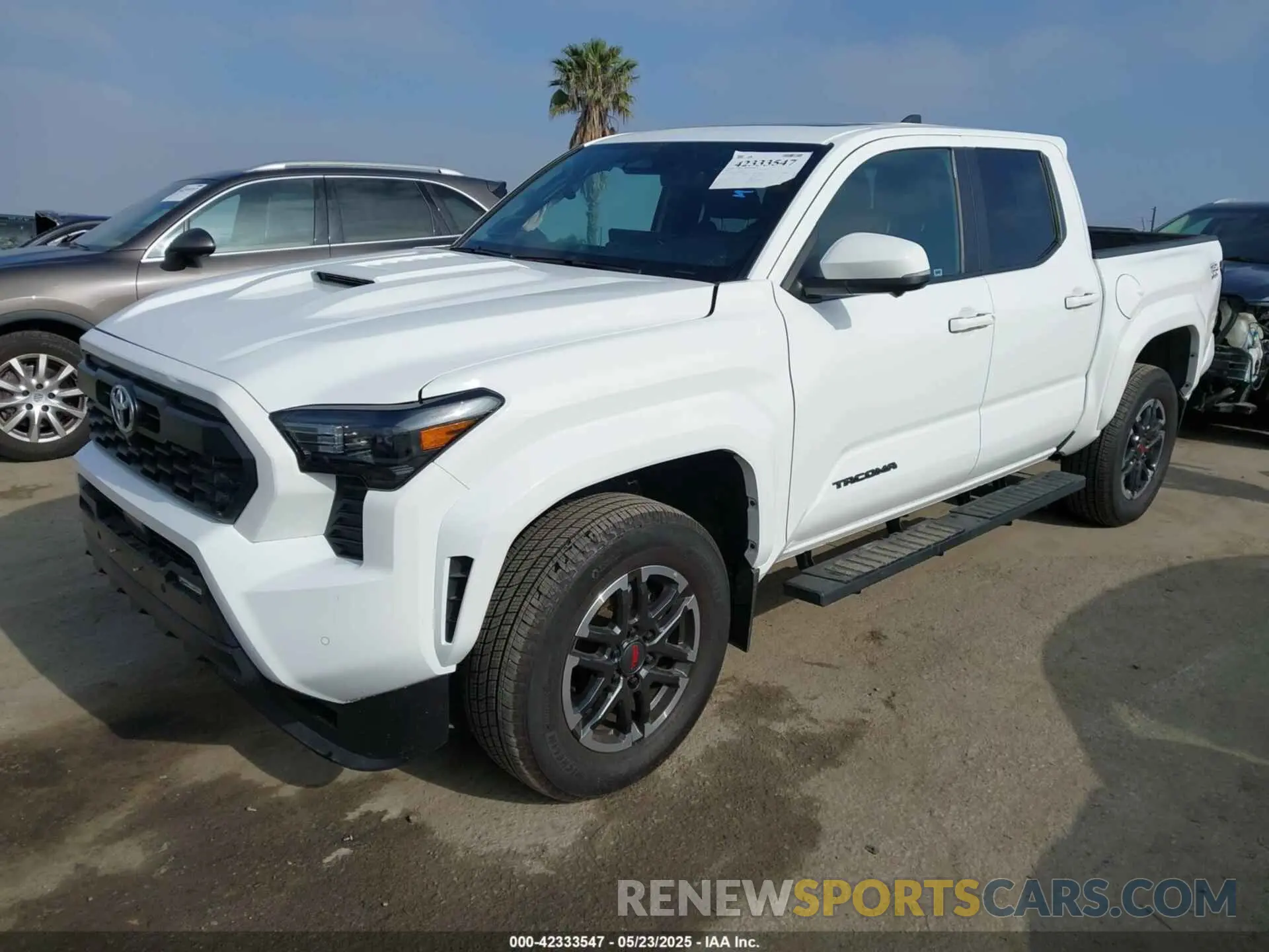 2 Фотография поврежденного автомобиля 3TMKB5FN3RM005643 TOYOTA TACOMA 2024