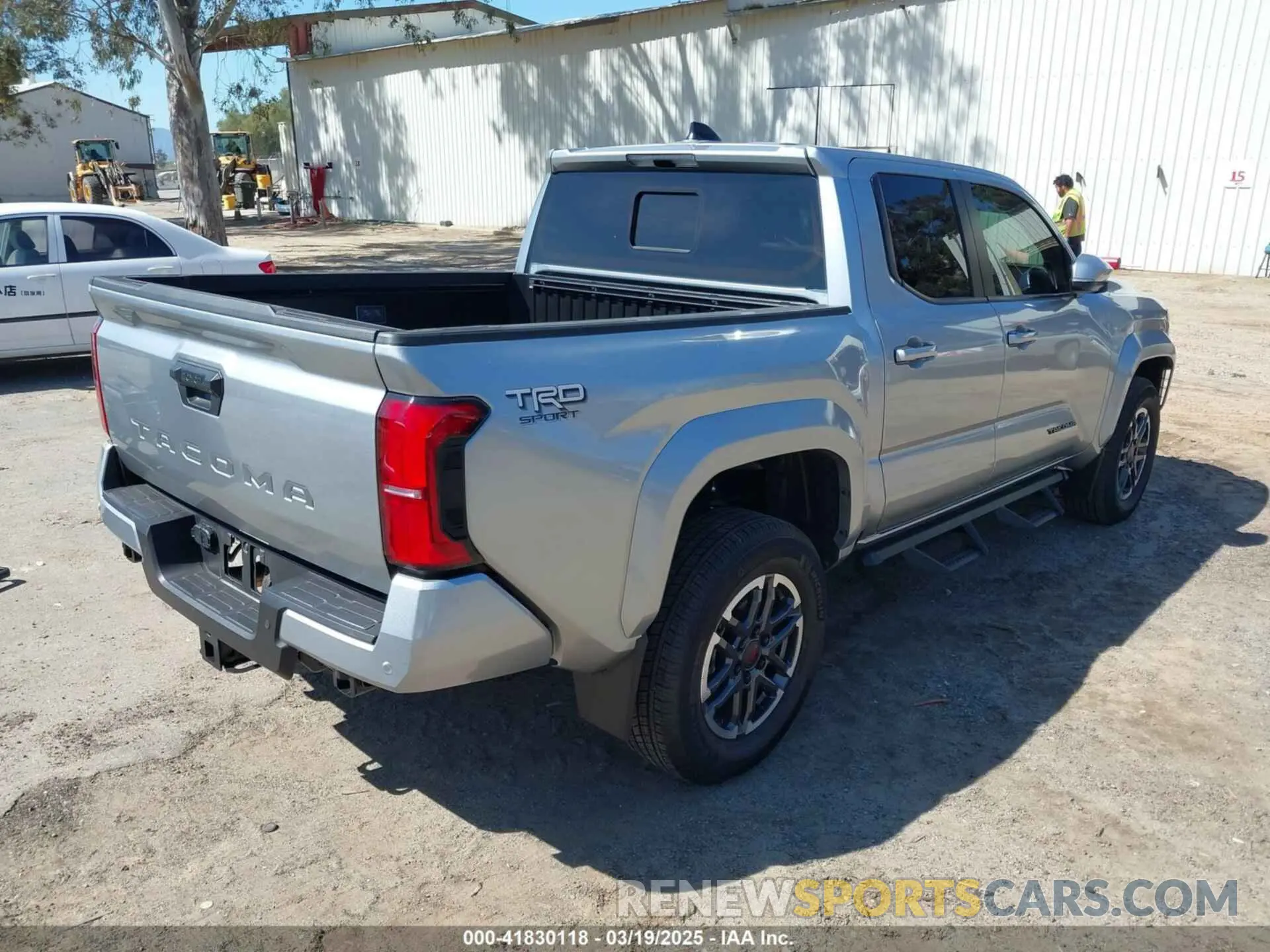 4 Фотография поврежденного автомобиля 3TMKB5FN4RM000807 TOYOTA TACOMA 2024