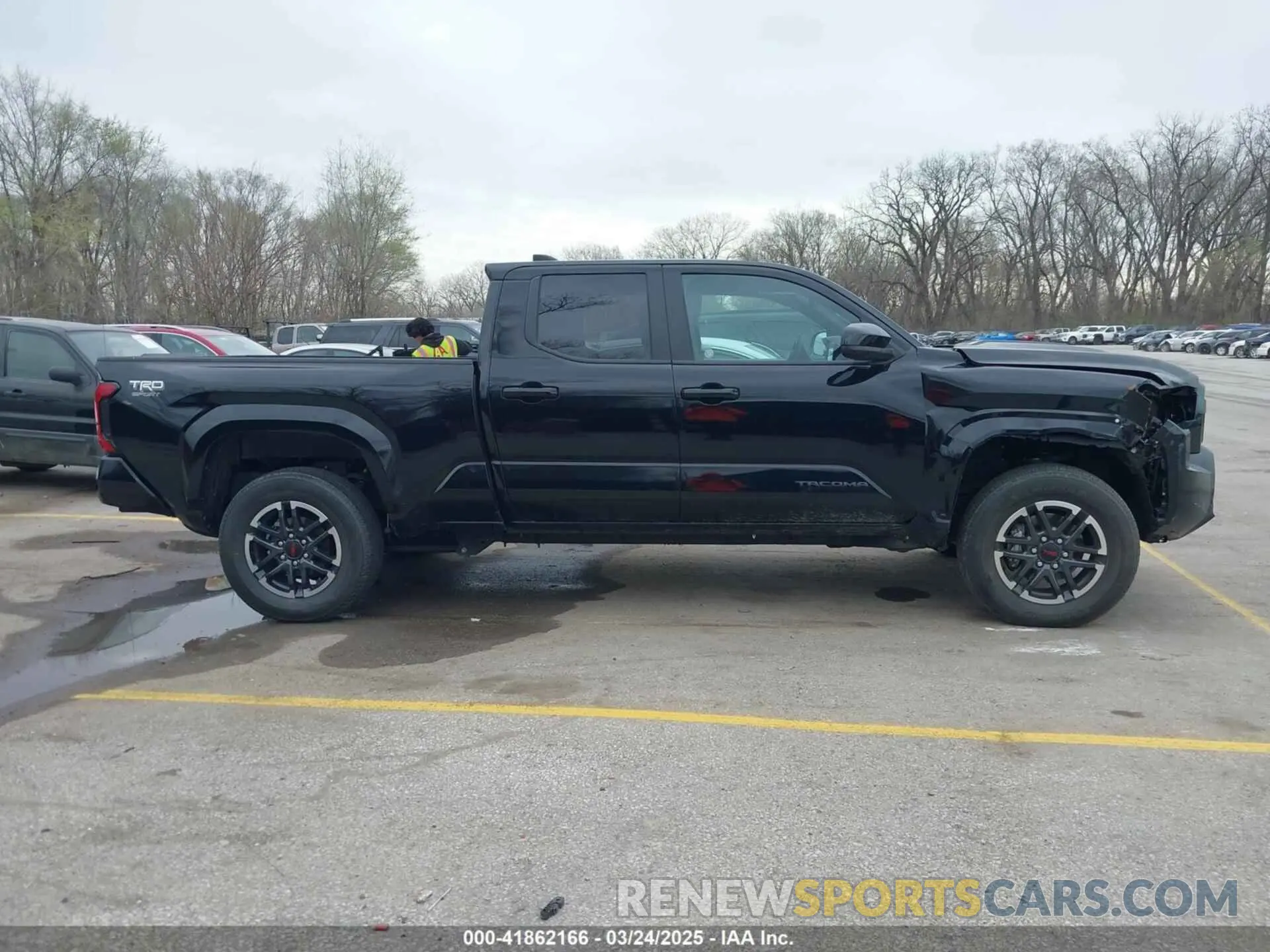 14 Photograph of a damaged car 3TMLB5FN3RM011172 TOYOTA TACOMA 2024