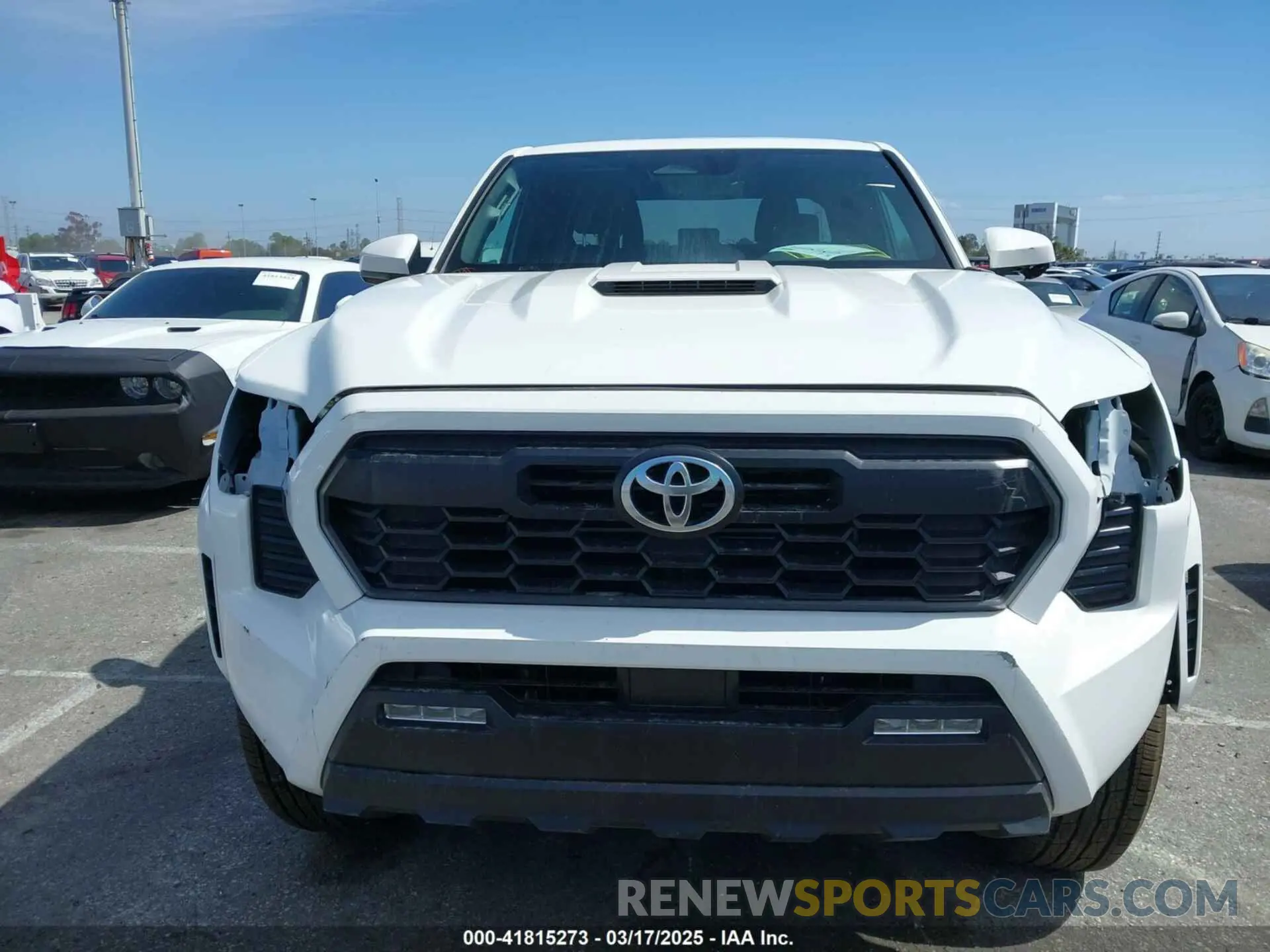12 Photograph of a damaged car 3TMLB5FN4RM001878 TOYOTA TACOMA 2024