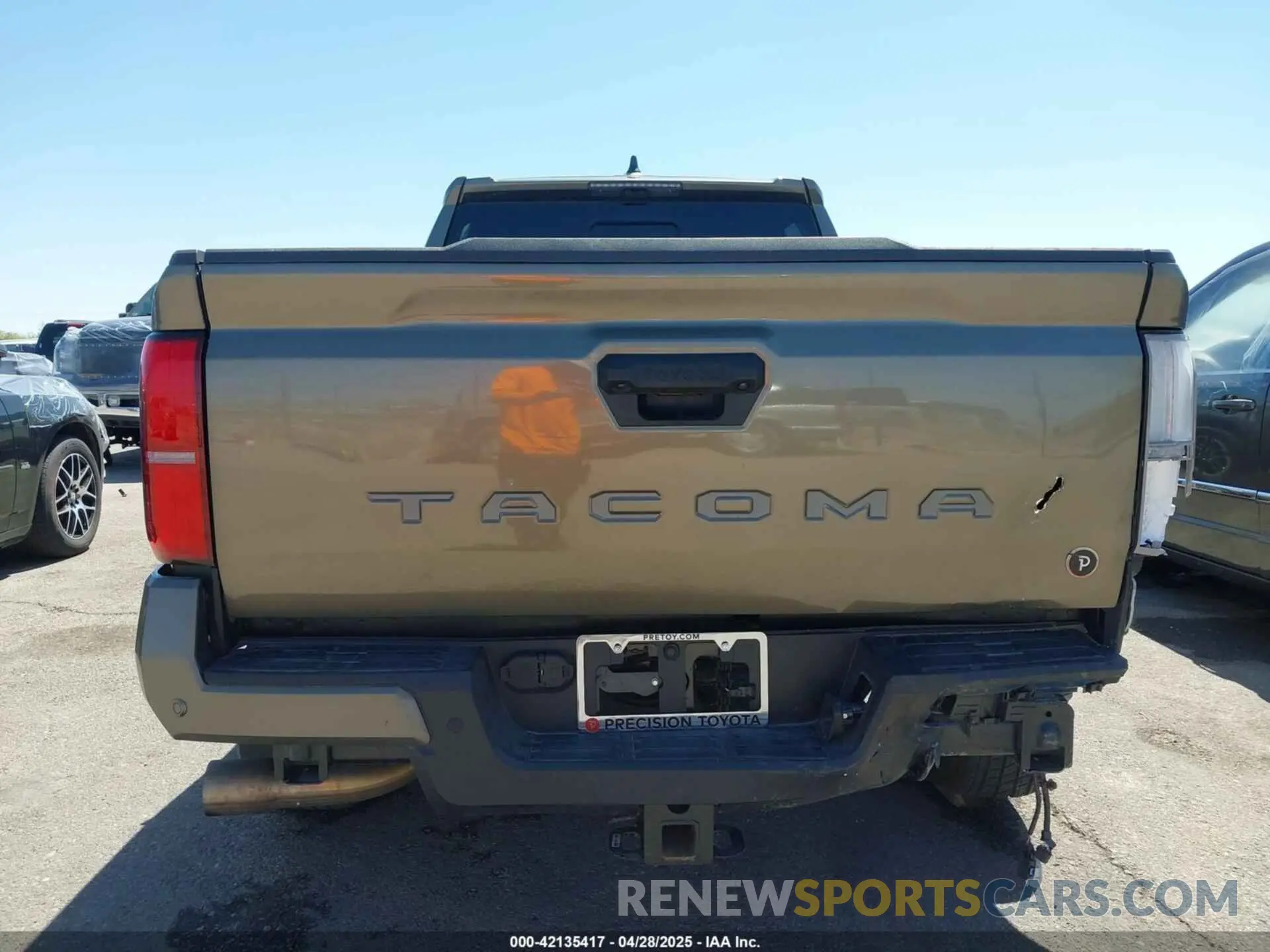 17 Фотография поврежденного автомобиля 3TMLB5FN4RM020737 TOYOTA TACOMA 2024