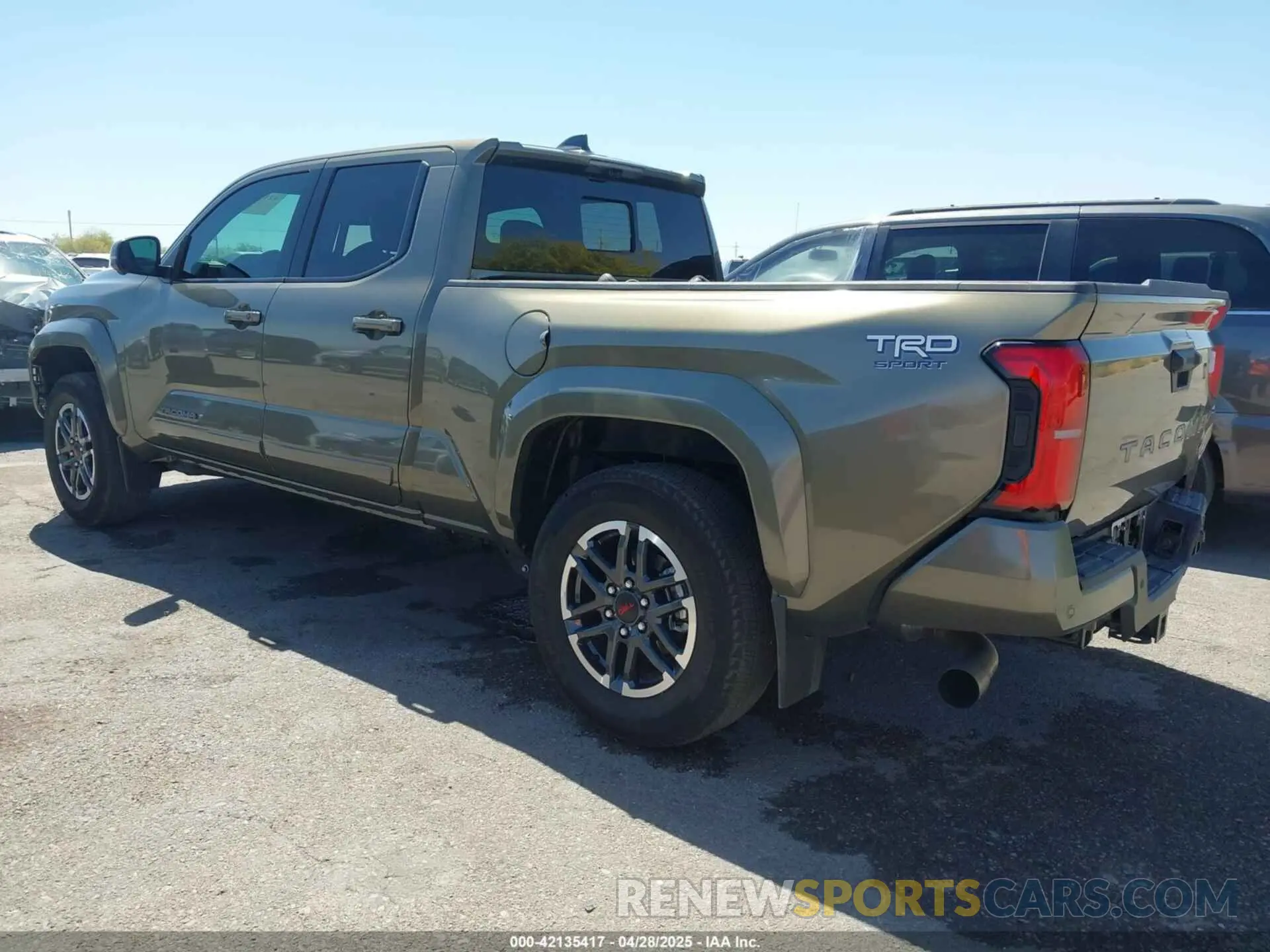 3 Фотография поврежденного автомобиля 3TMLB5FN4RM020737 TOYOTA TACOMA 2024