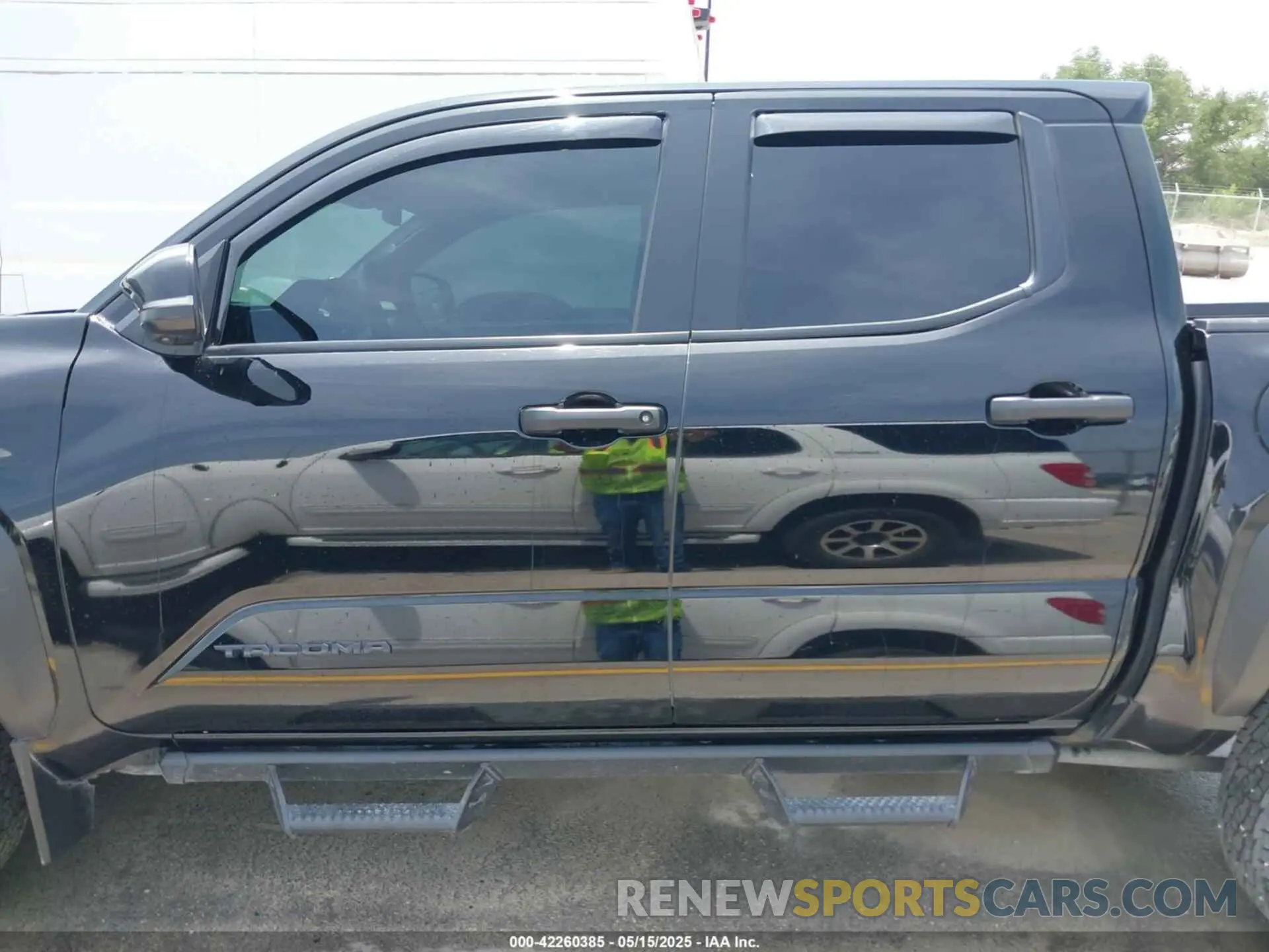 14 Photograph of a damaged car 3TMLB5JN0RM026574 TOYOTA TACOMA 2024