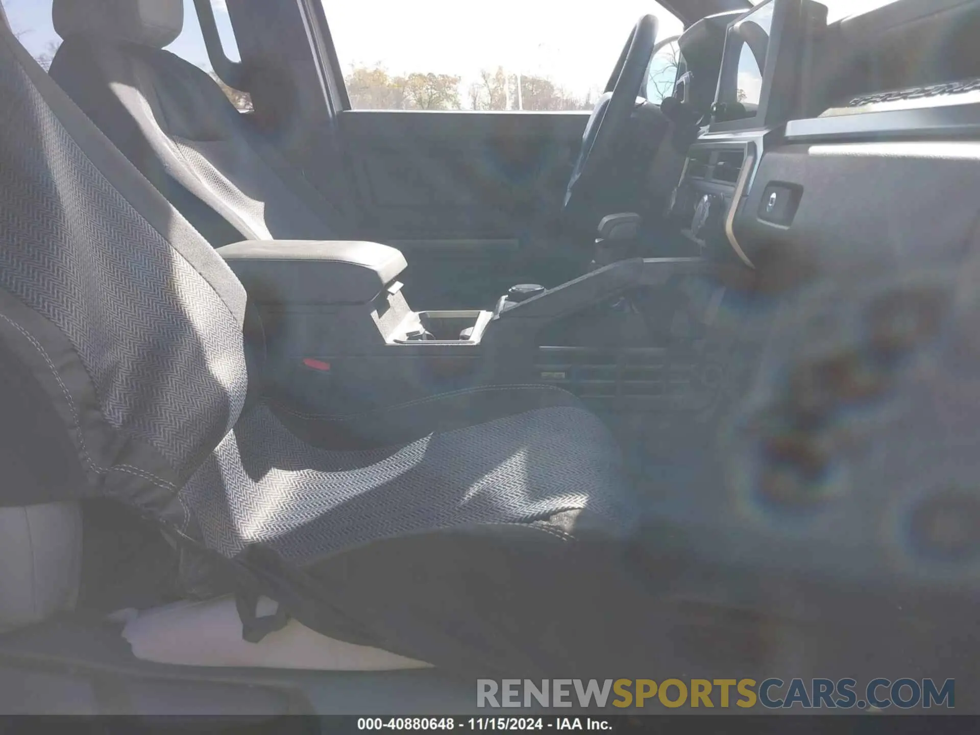 5 Photograph of a damaged car 3TMLB5JN0RM041690 TOYOTA TACOMA 2024