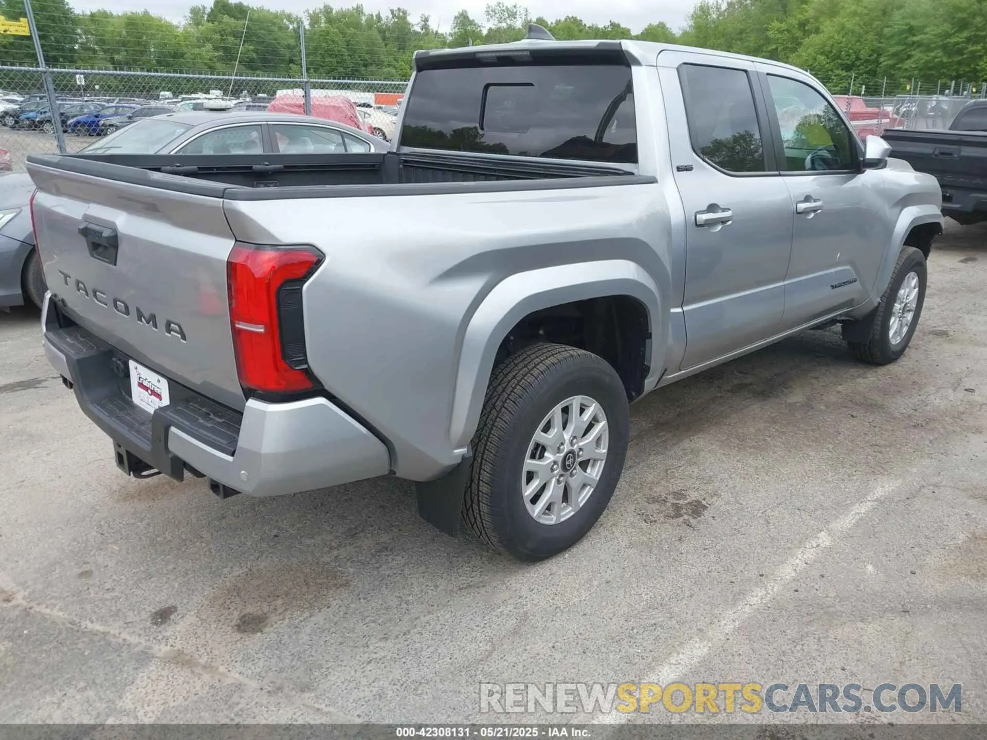 4 Photograph of a damaged car 3TMLB5JN1RM020265 TOYOTA TACOMA 2024