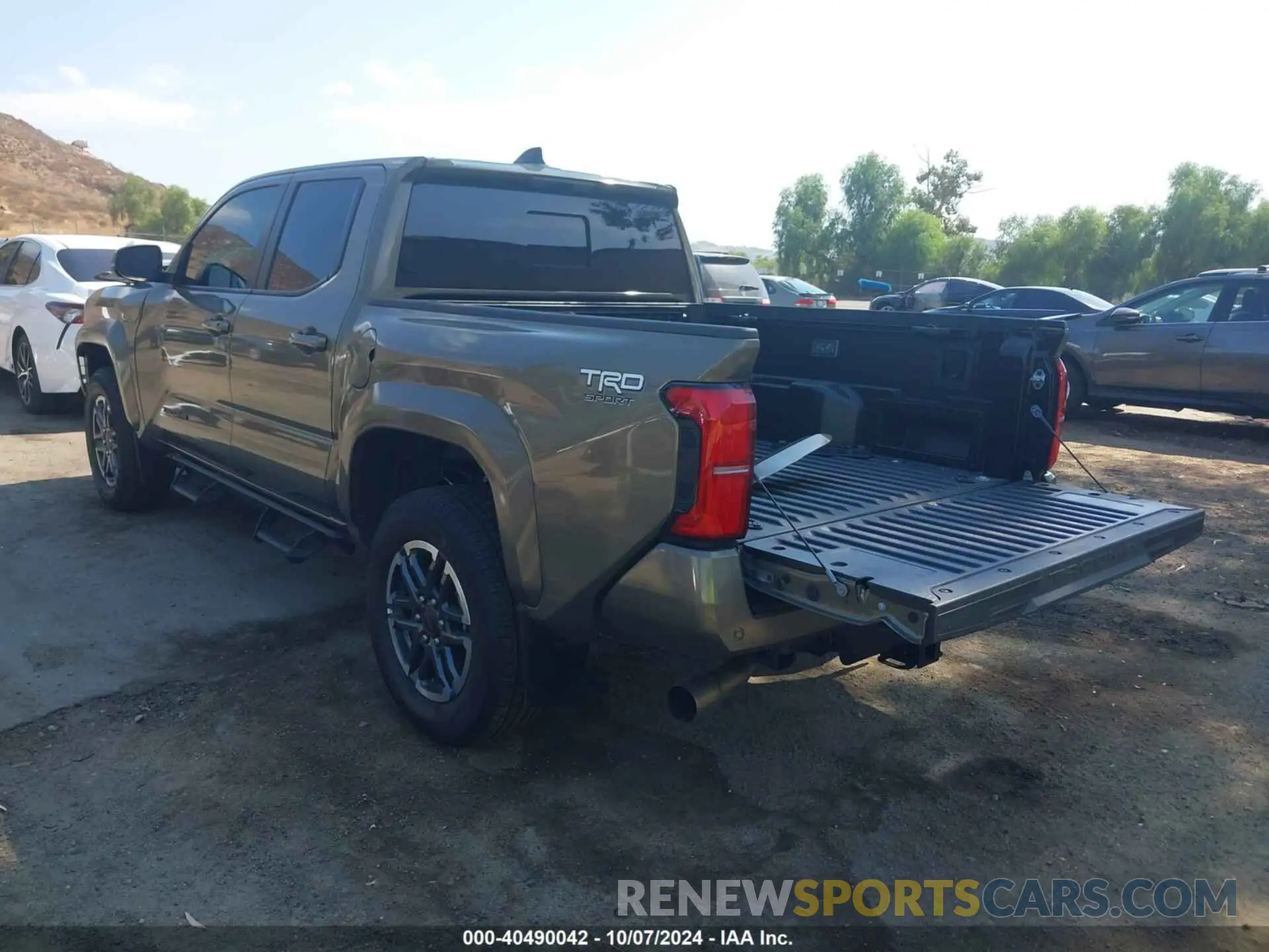 3 Photograph of a damaged car 3TMLB5JN1RM037325 TOYOTA TACOMA 2024