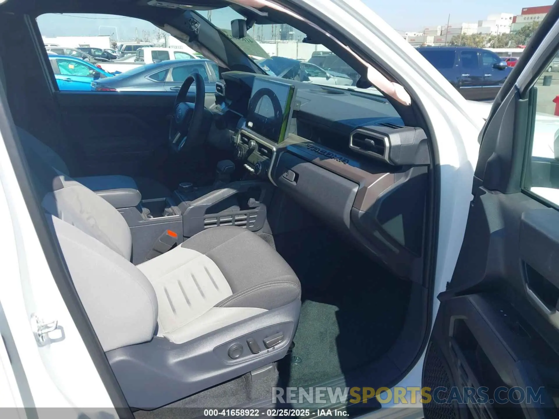 5 Фотография поврежденного автомобиля 3TMLB5JN1RM050446 TOYOTA TACOMA 2024
